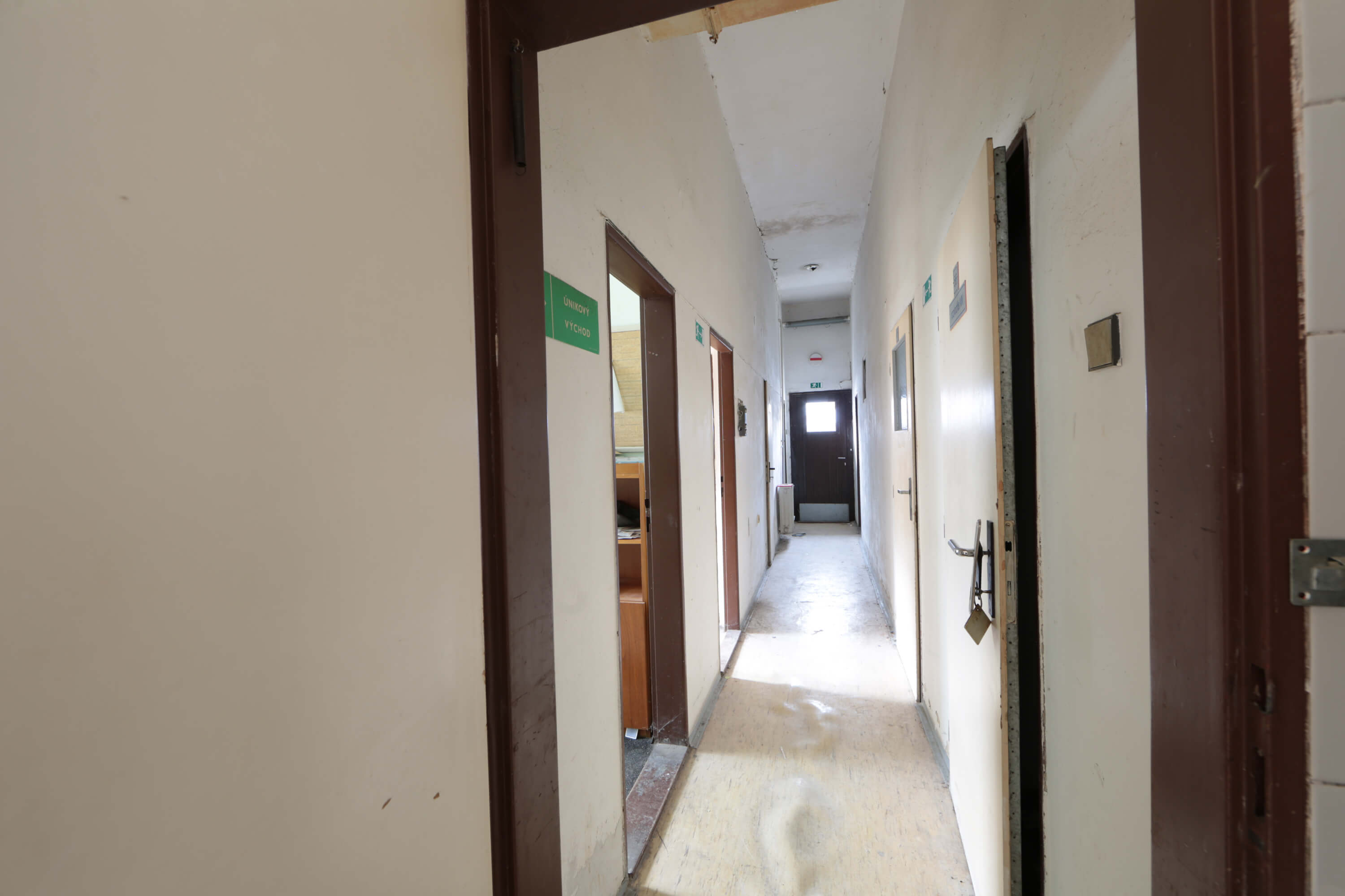 Predané: Zdravotnícke zariadenie, bývale sanatórium,komplex na predaj, Limbach, Potočná ulica, pozemky 21164m2, úžitkova spolu 3159m2-55