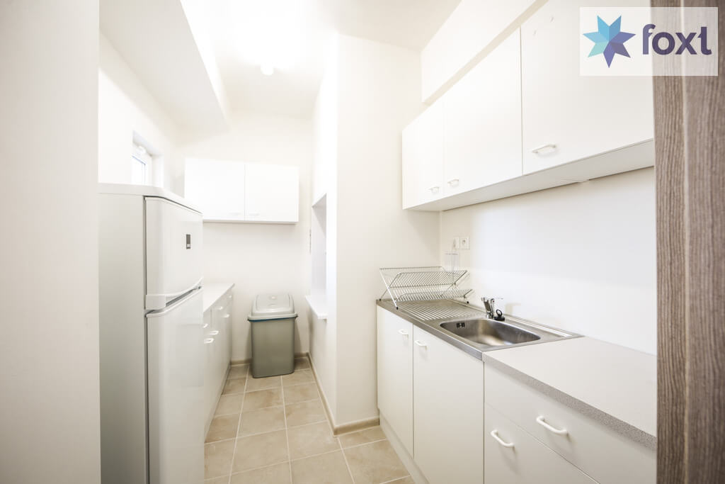 Predané: Zdravotnícke zariadenie, bývale sanatórium,komplex na predaj, Limbach, Potočná ulica, pozemky 21164m2, úžitkova spolu 3159m2-50