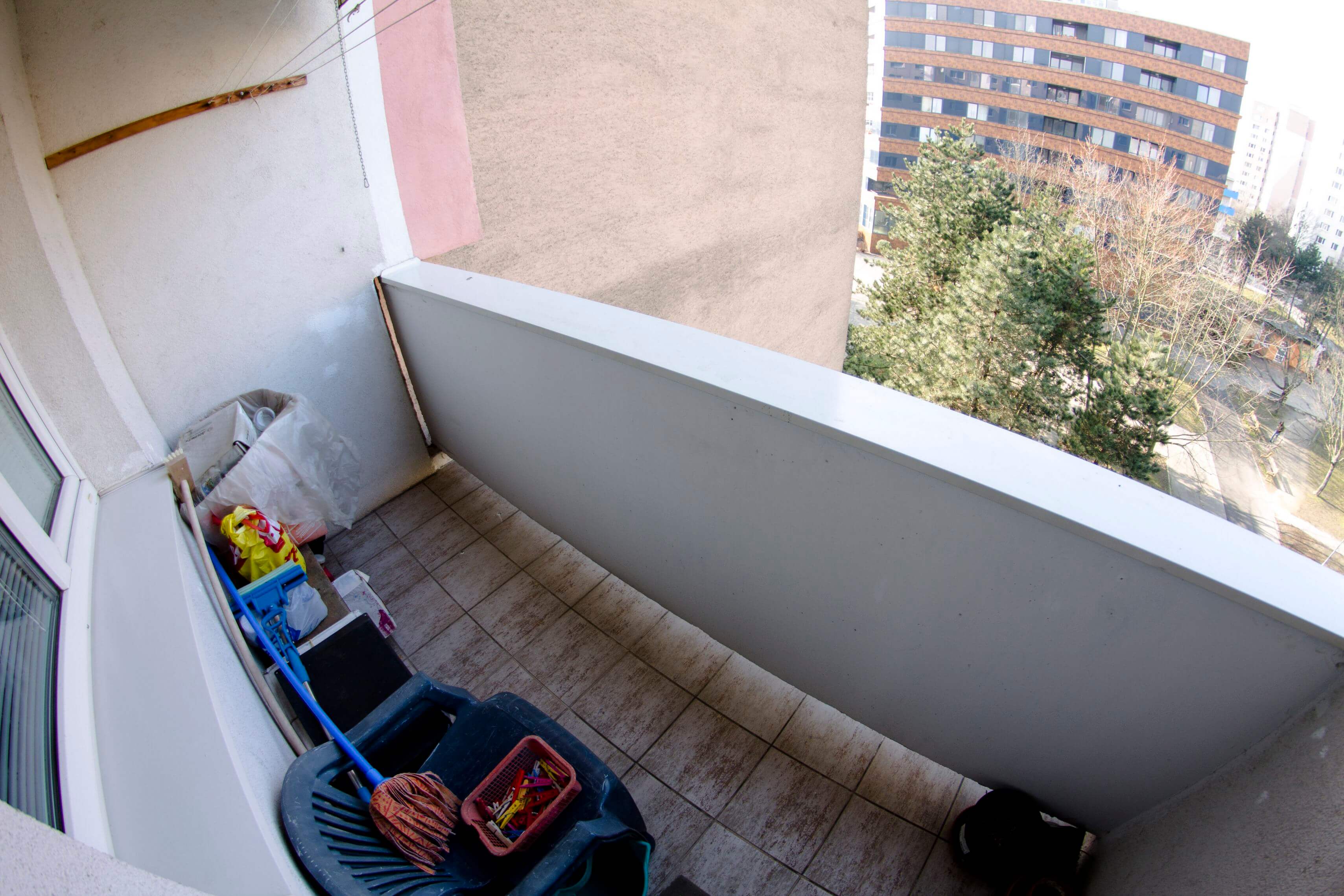 Predané – 4 izbový byt po čiastočnej rekonštrukcii s krásnym výhľadom 73m2 + 4m2 loggia-11