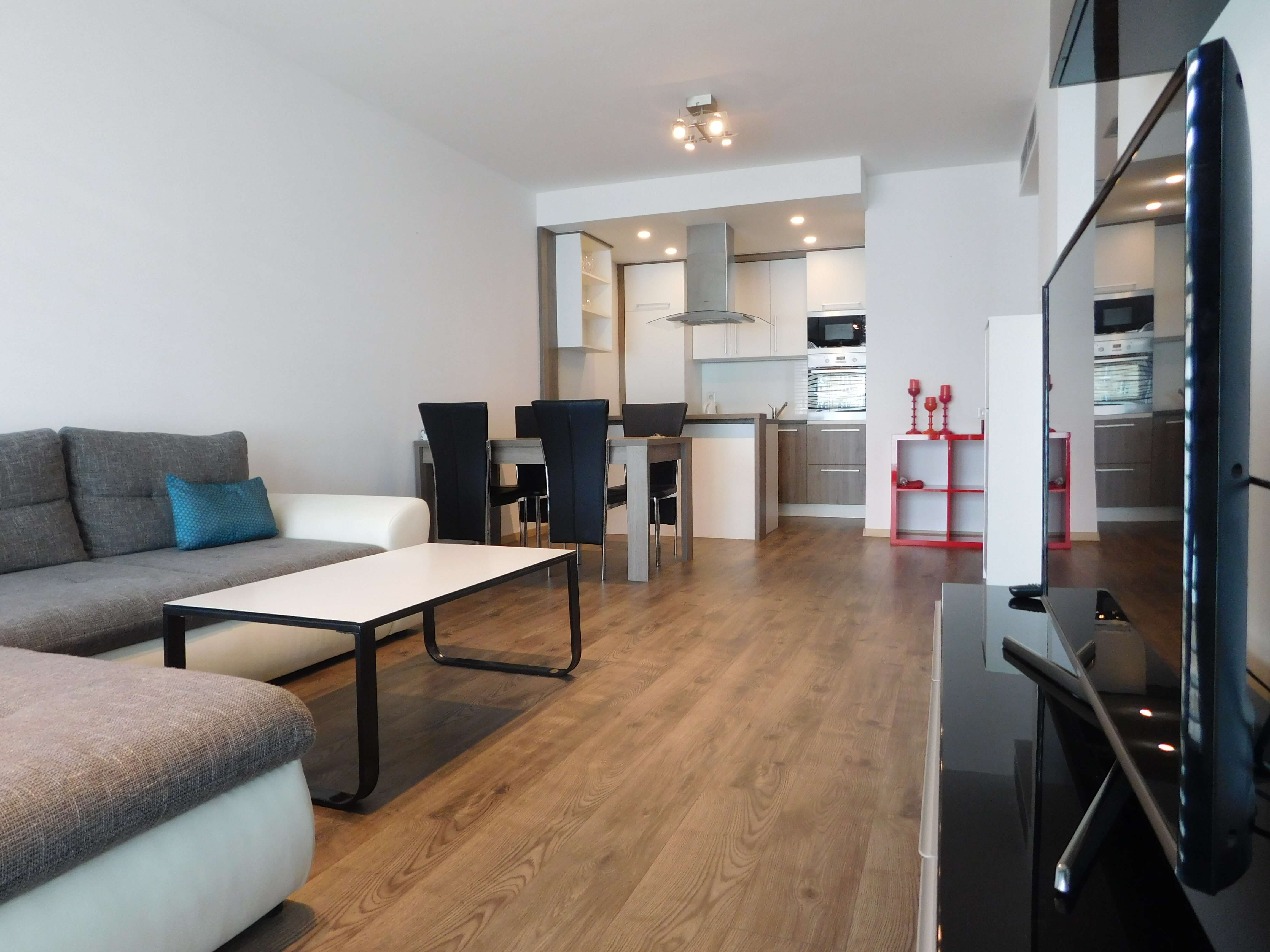 Prenajaté: Apartmán na prenájom v centre mesta – Rezidencia Grösslingova-0