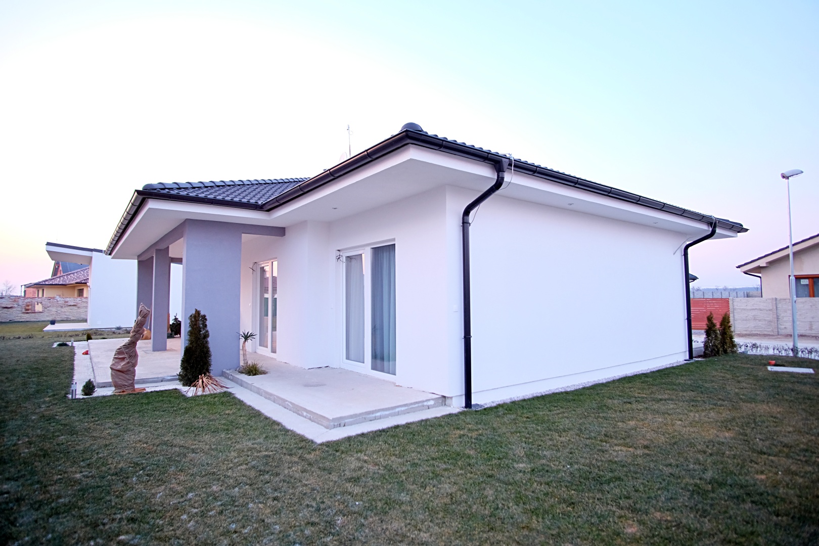 PREDANÉ – 4-izbový rodinný dom v Hrubej Borši-6