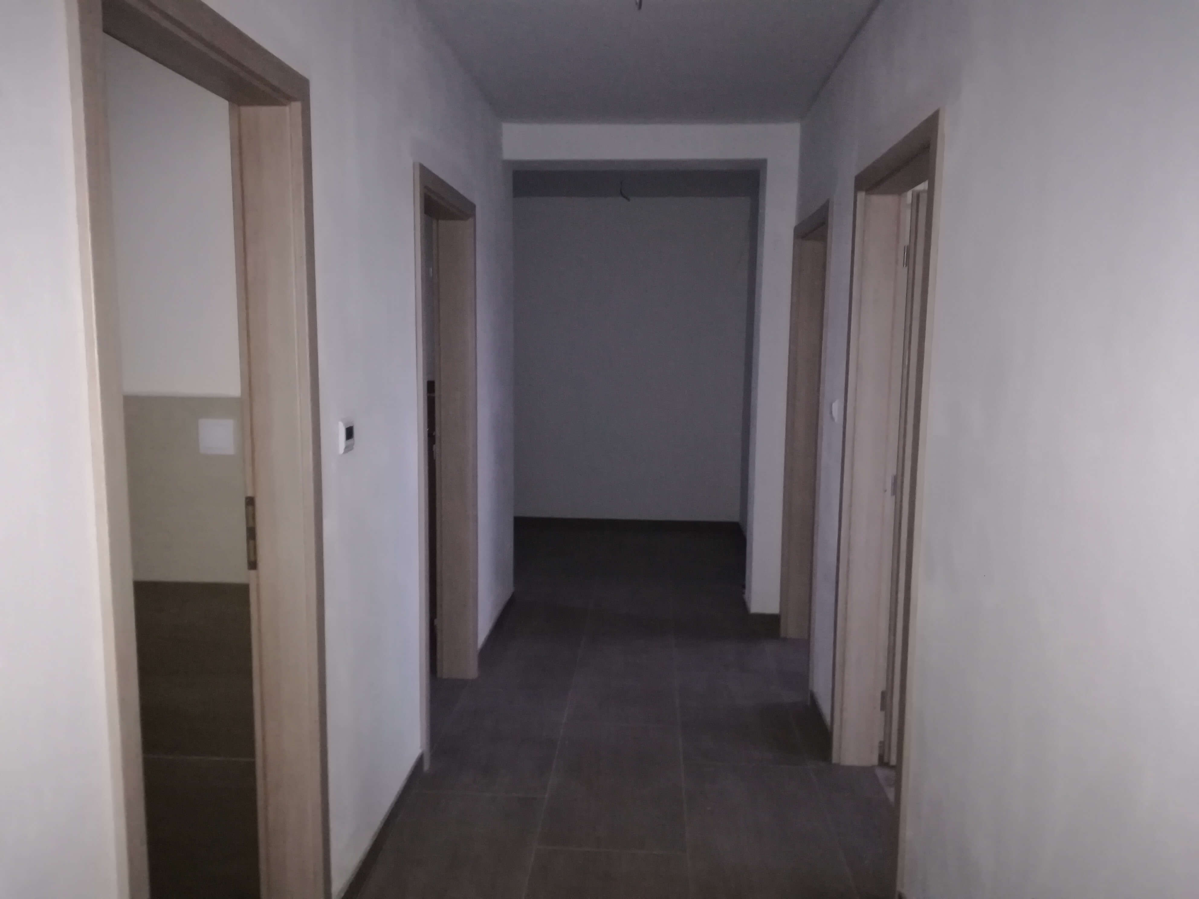 Predané: NOVOSTAVBA s terasou NA KĽÚČ + POZEMOK len 25km od Bratislavy-12