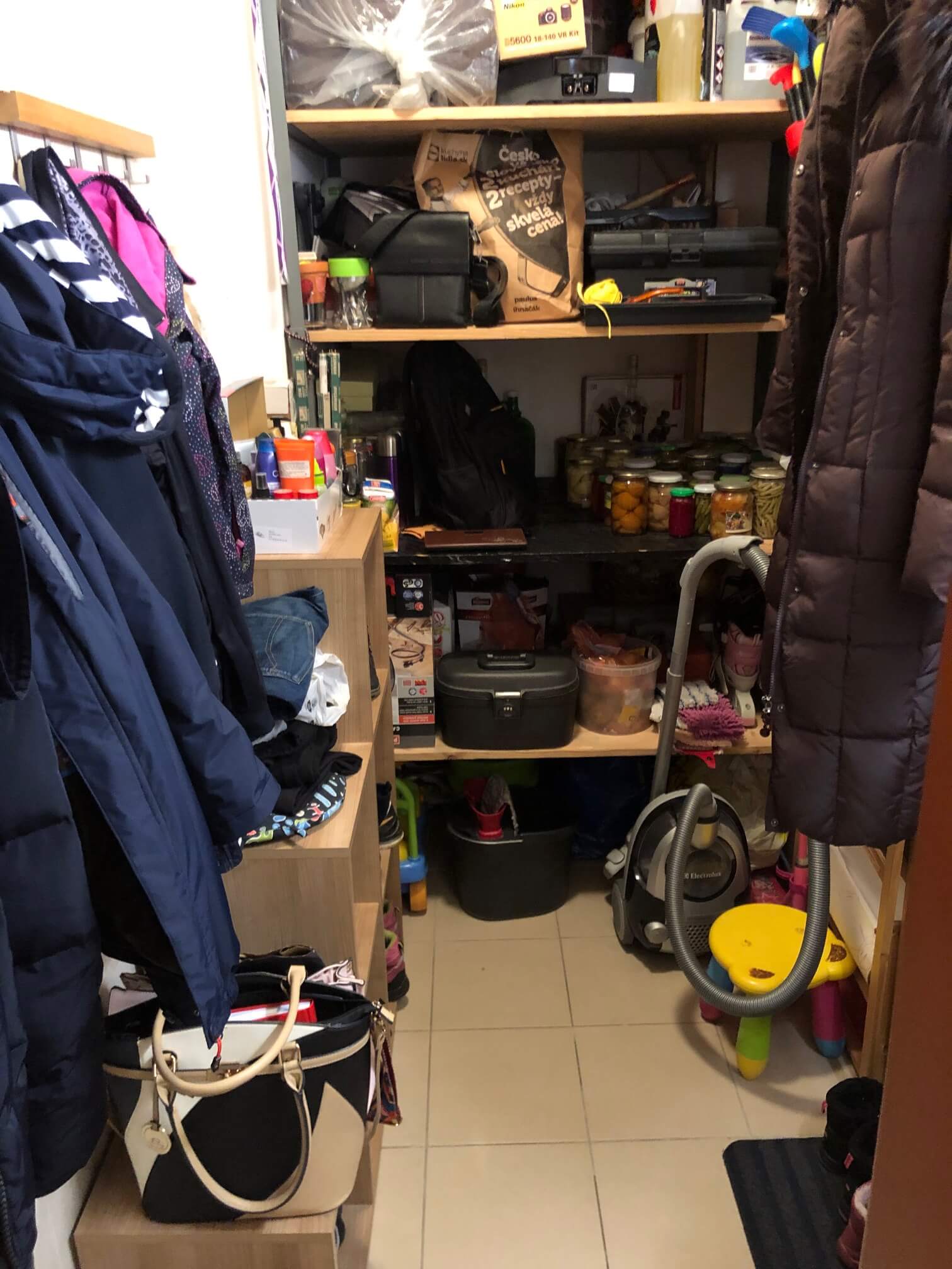 Predané: Exkluzívne na predaj 3 izb. byt, 72 m2, balkón 8 m2, parkovacie státie, Bratislava, Petržalka, Budatínska-53