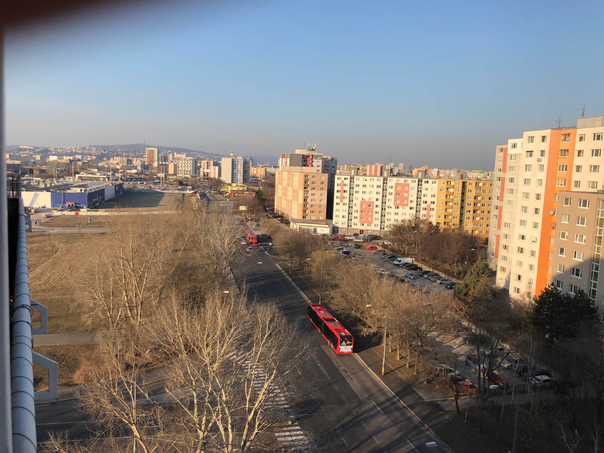 Predané: Exkluzívne na predaj 3 izb. byt, 72 m2, balkón 8 m2, parkovacie státie, Bratislava, Petržalka, Budatínska-42