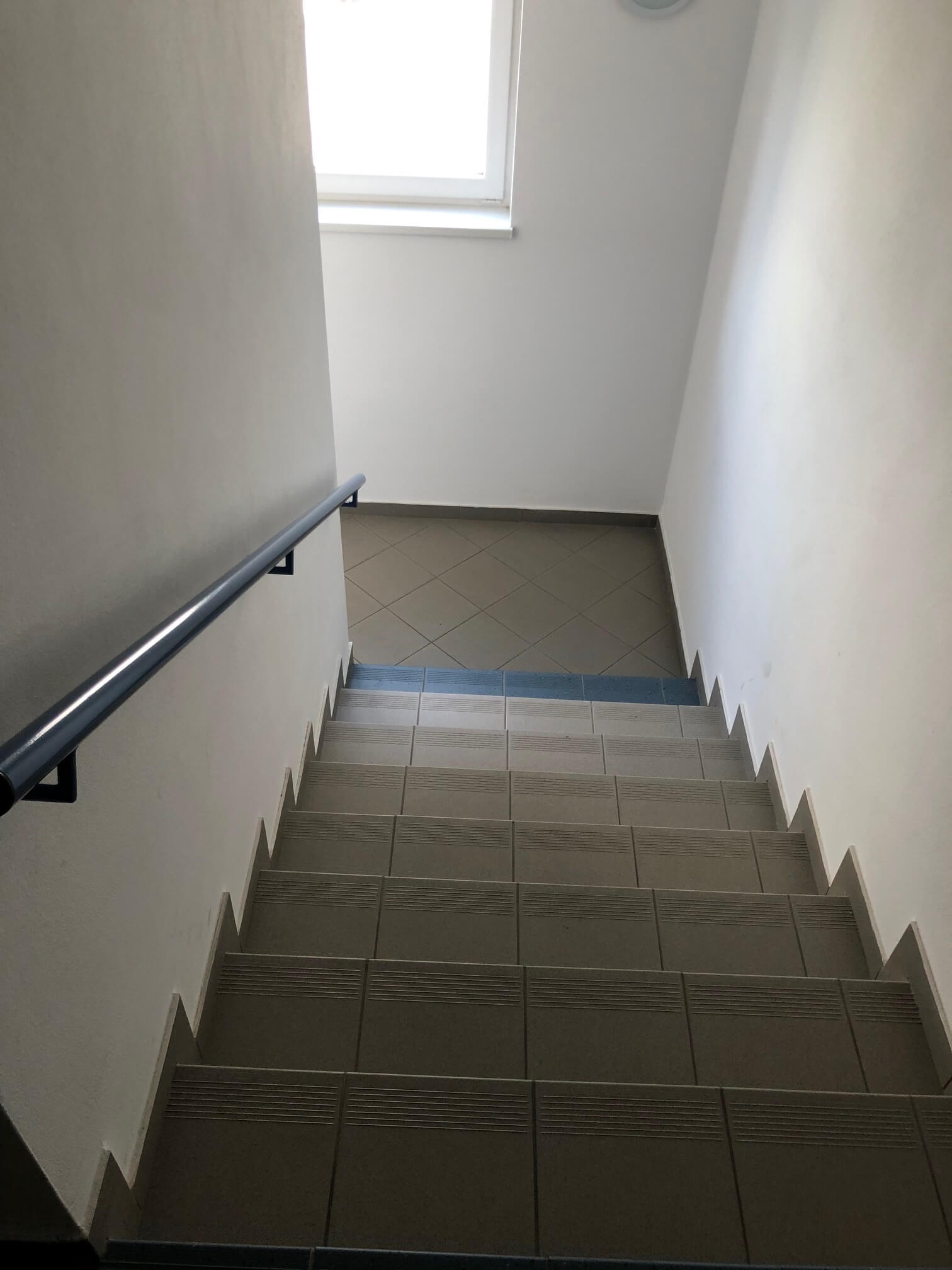Predané: 3 izbový byt, novostavba, 72,25m2, loggia 4,82m2, Staré Grunty, Karlovka, garážové státie-47