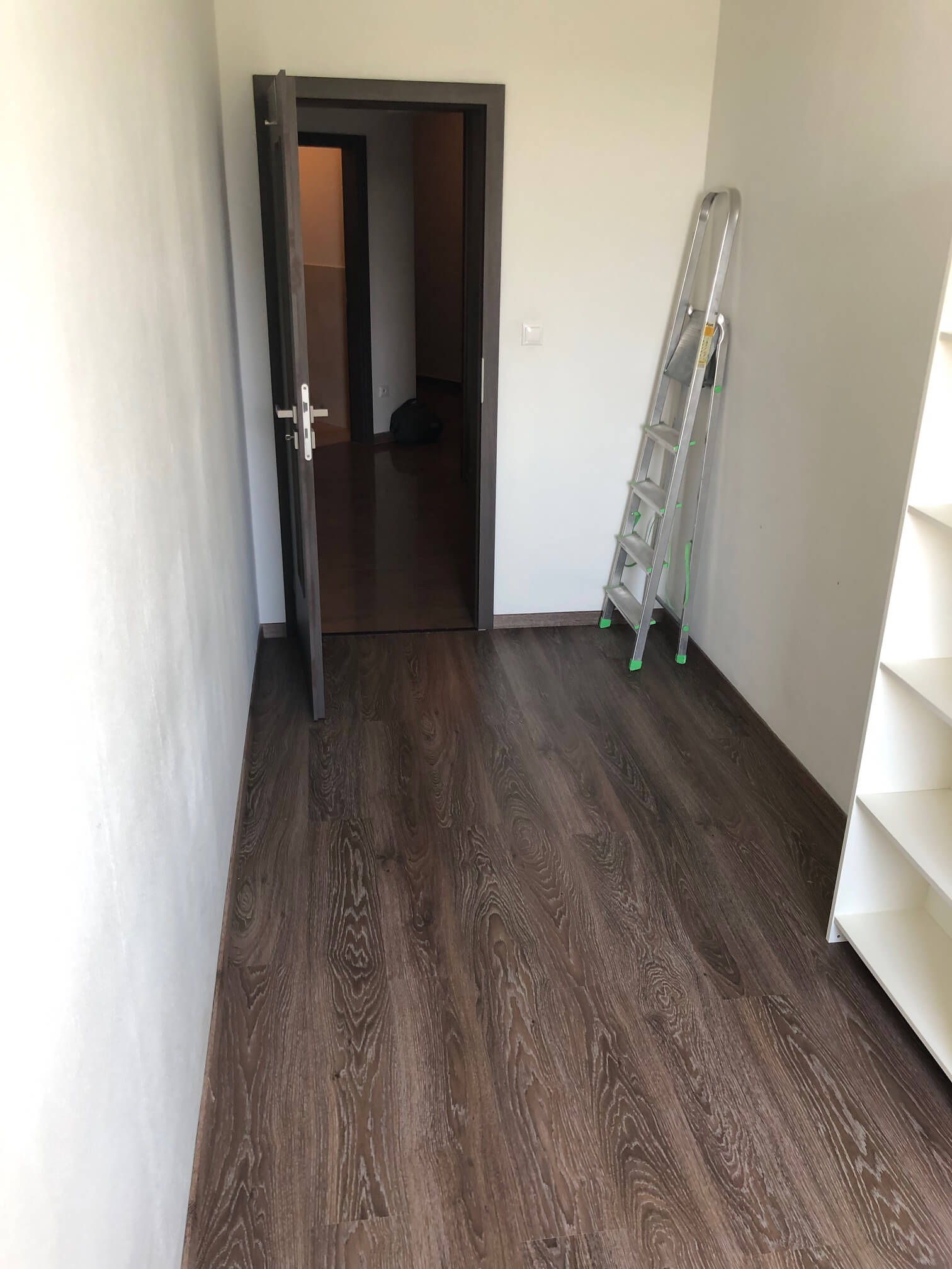 Predané: 3 izbový byt, novostavba, 72,25m2, loggia 4,82m2, Staré Grunty, Karlovka, garážové státie-34