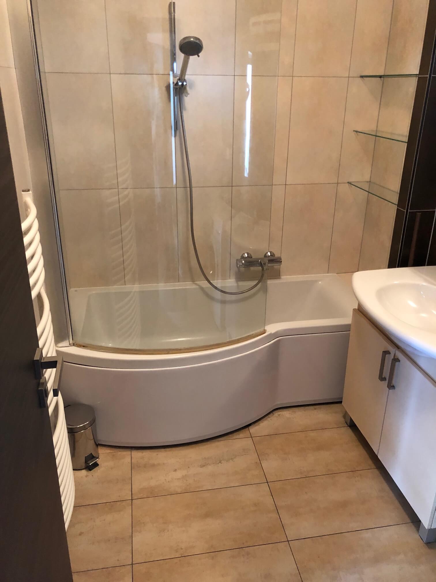 Predané: 3 izbový byt, novostavba, 72,25m2, loggia 4,82m2, Staré Grunty, Karlovka, garážové státie-33
