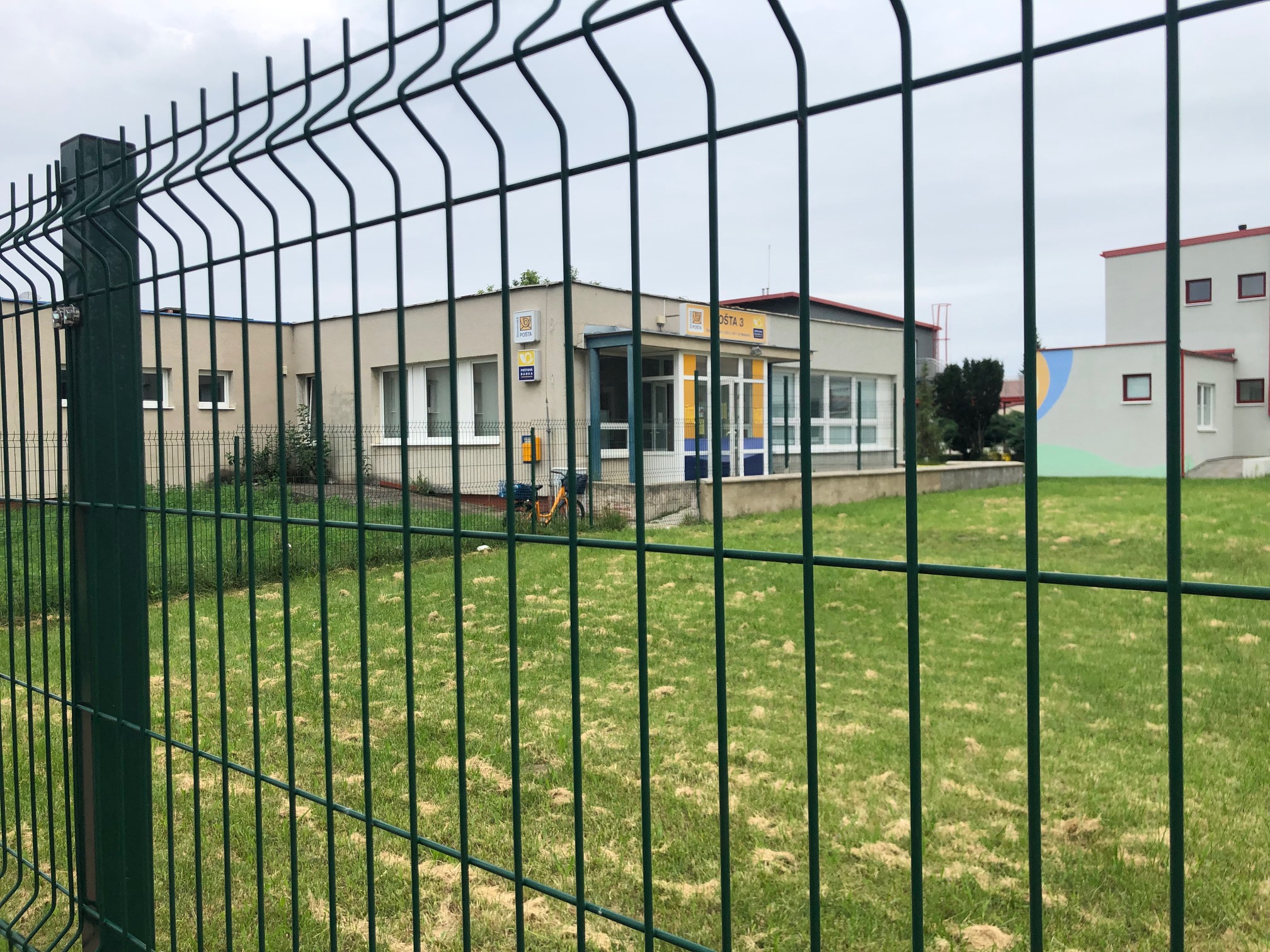 Predané: 2 izbový byt, 52m2, pivnica, pôvodný stav, Skuteckého, Malacky Juh-32