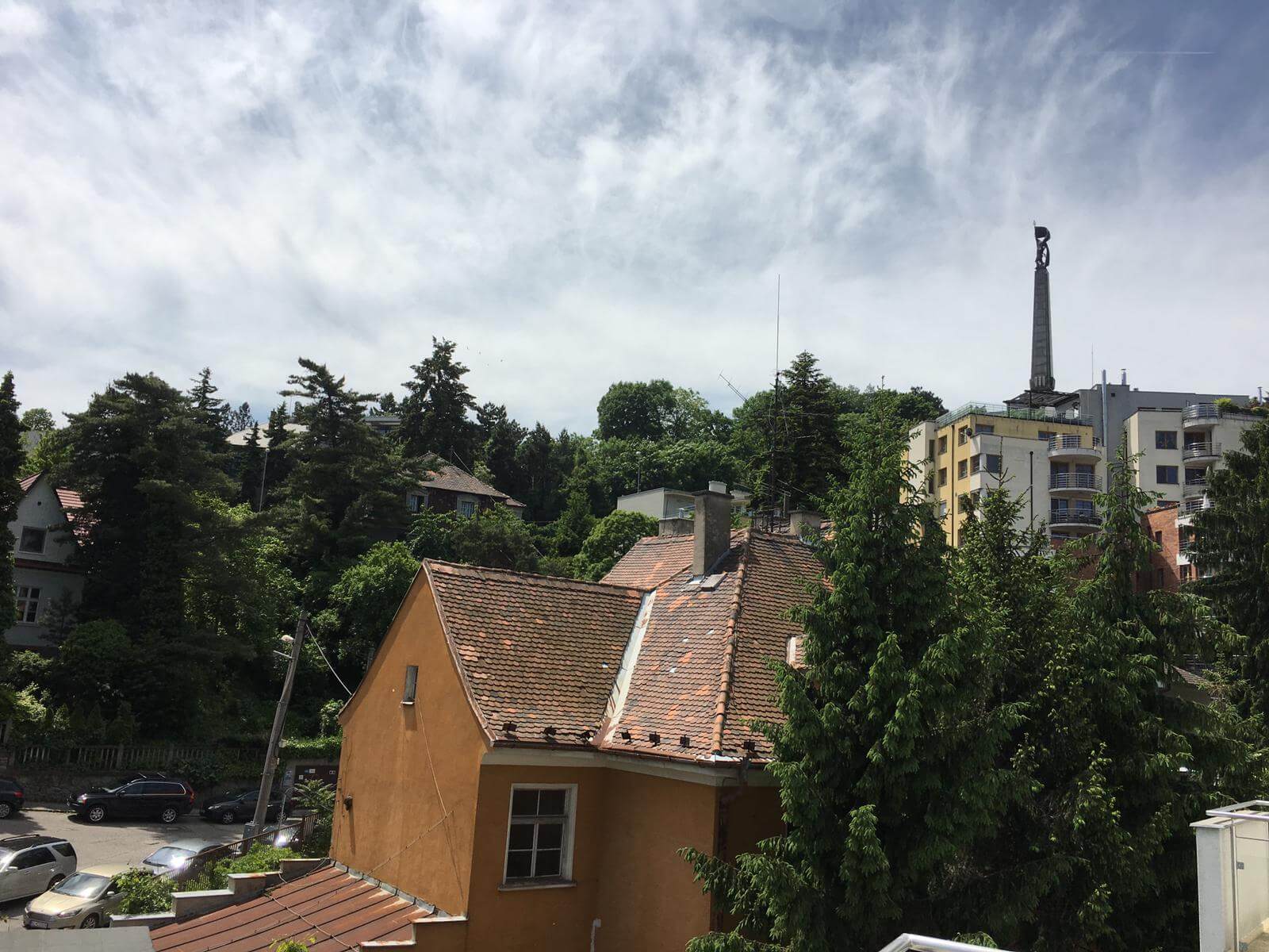 Prenajate: Prenájom 4 izbového luxusného bytu, Pri Slavíne, novostavba, 2x parkovanie, Boženy Nemcovej, Centrum-63