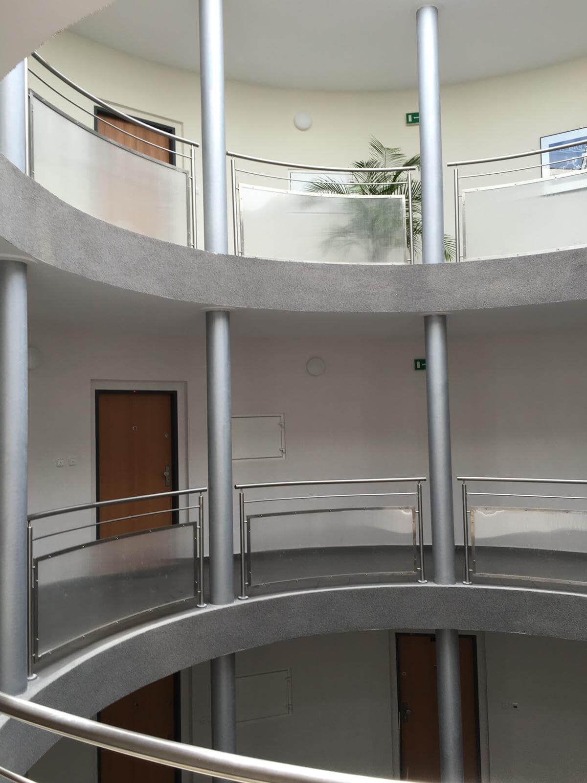 Prenajate: Prenájom 4 izbového luxusného bytu, Pri Slavíne, novostavba, 2x parkovanie, Boženy Nemcovej, Centrum-58