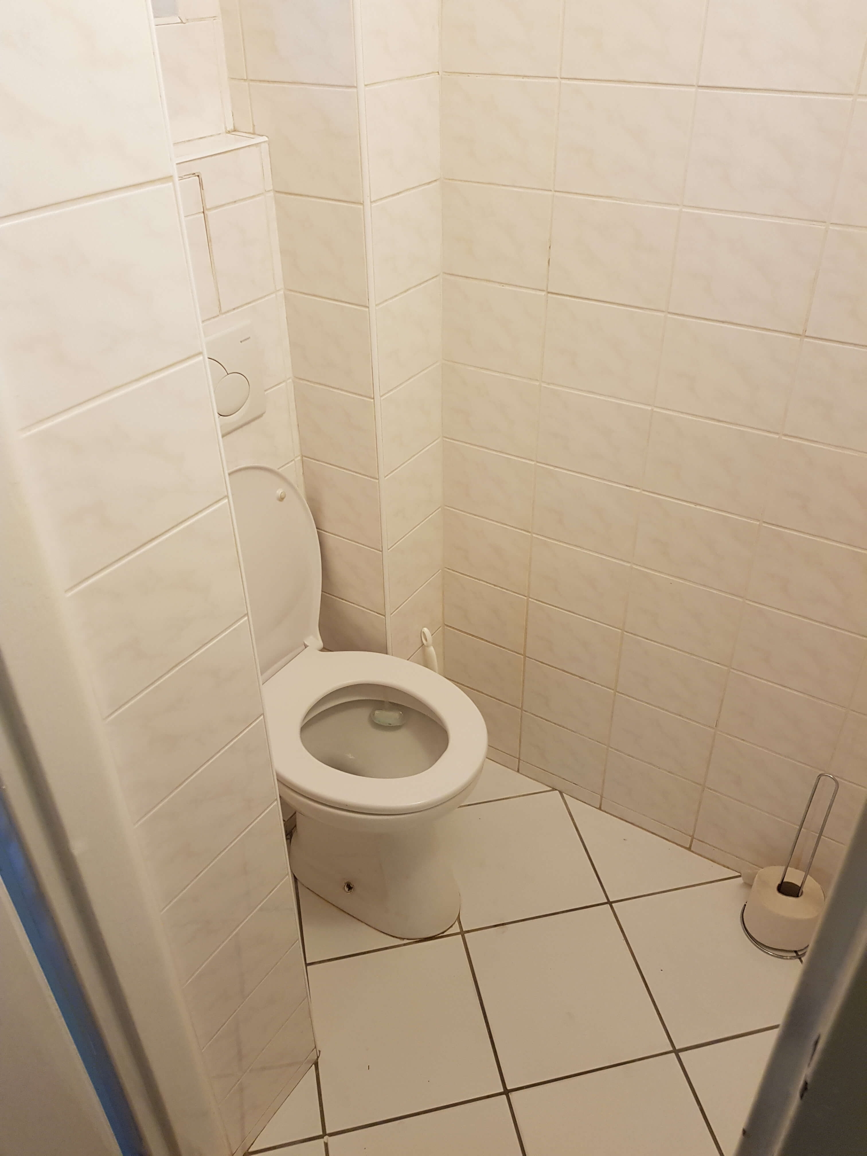 Prenajaté: Prenájom jednej izby v 2 izb. byte, staré mesto, Šancová ulica, Bratislava, 80m2, zariadený-24