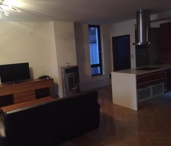 Prenajaté: Luxusný 3 izbový byt v centre BA, 88m2, Dunajská 48, balkón 6m, garážové státie,klimatizácia, krb-2