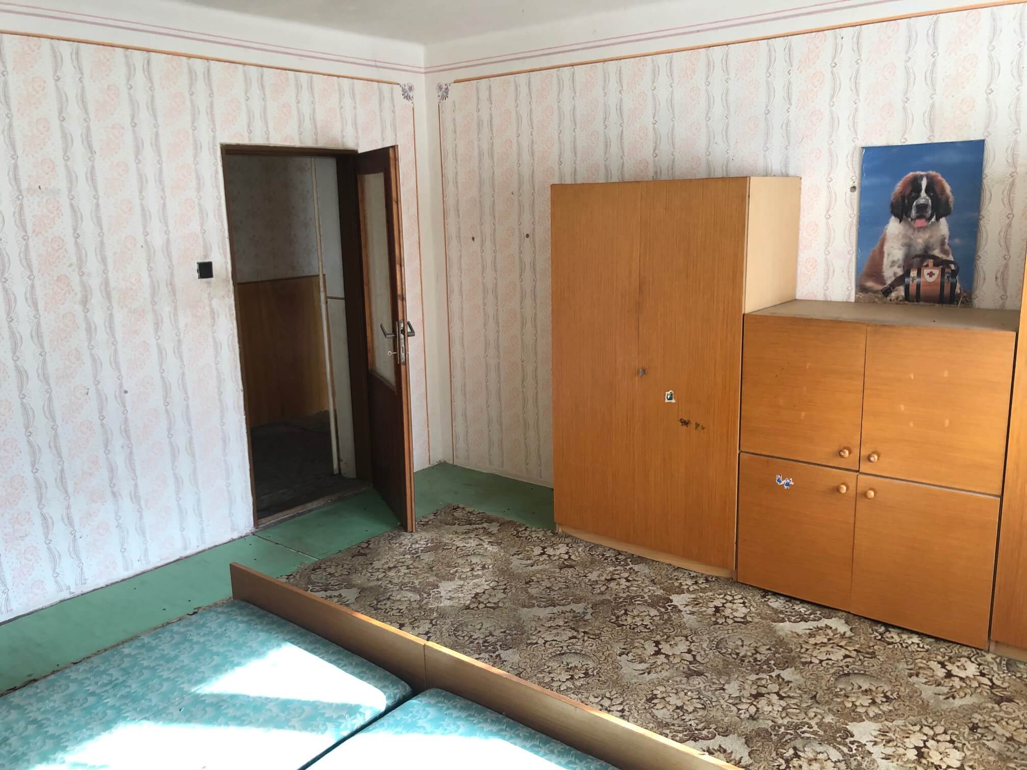 Prenajaté: Exkluzívne: Rodinný dom, 4 izbový, Šalgočka úžitková 140m2, podpivničenie 120m2, pozemok 1500m2-50