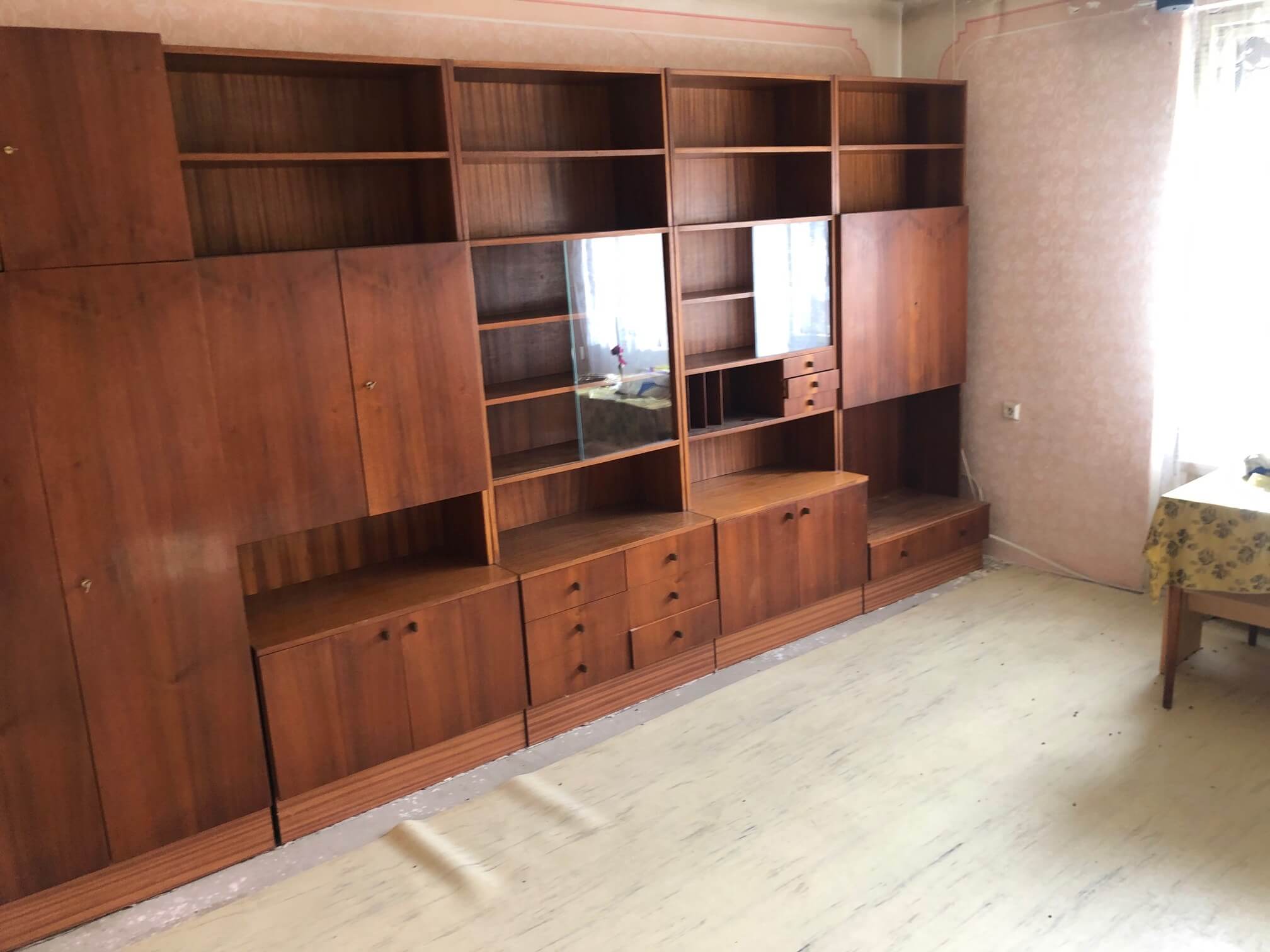 Prenajaté: Exkluzívne: Rodinný dom, 4 izbový, Šalgočka úžitková 140m2, podpivničenie 120m2, pozemok 1500m2-45