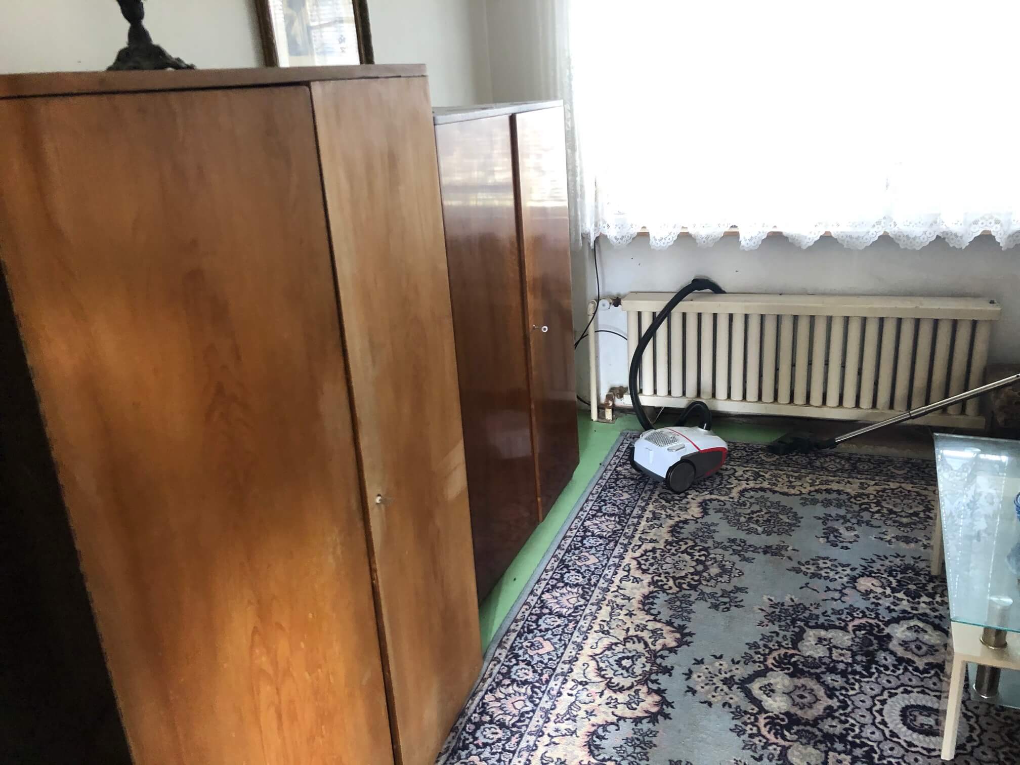 Prenajaté: Exkluzívne: Rodinný dom, 4 izbový, Šalgočka úžitková 140m2, podpivničenie 120m2, pozemok 1500m2-37