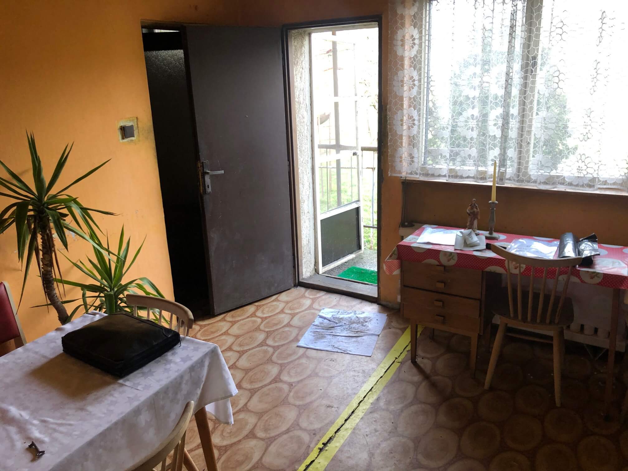 Prenajaté: Exkluzívne: Rodinný dom, 4 izbový, Šalgočka úžitková 140m2, podpivničenie 120m2, pozemok 1500m2-32