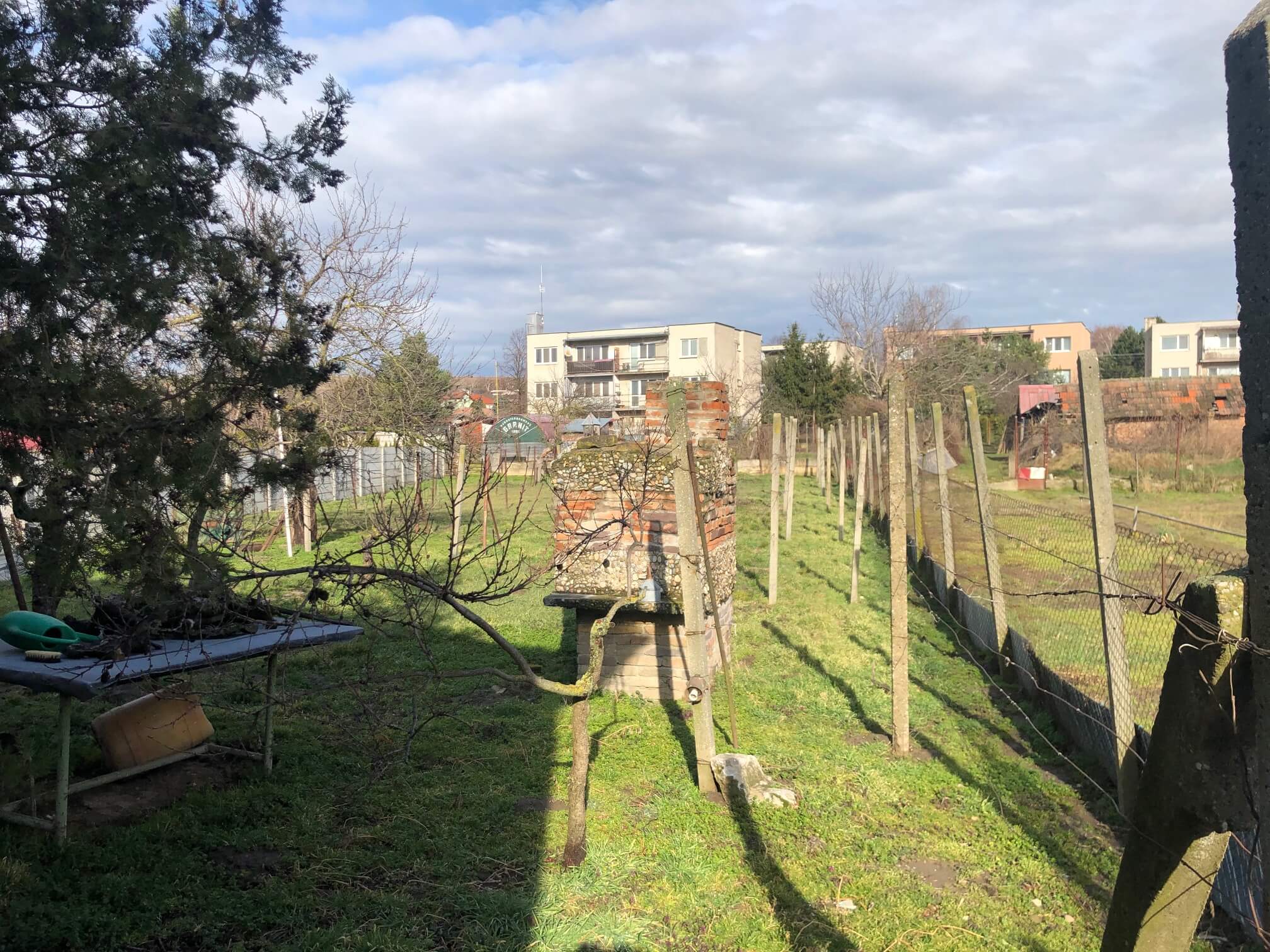 Prenajaté: Exkluzívne: Rodinný dom, 4 izbový, Šalgočka úžitková 140m2, podpivničenie 120m2, pozemok 1500m2-24