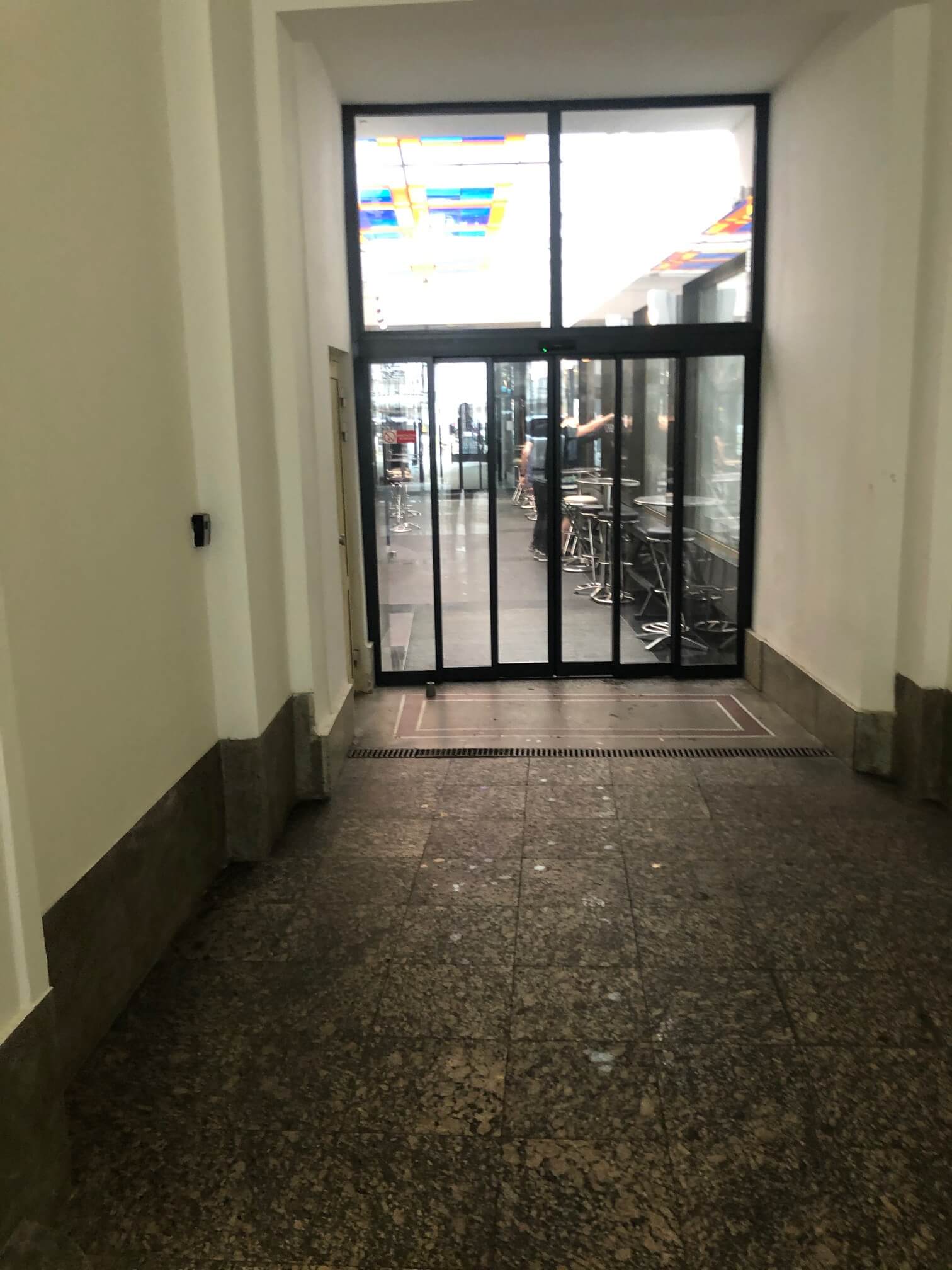 Prenajaté: Na prenájom exkluzívne 2 izbový byt, 73,34m2, v Centre BA, Gorkeho 7, 7 poschodie-35
