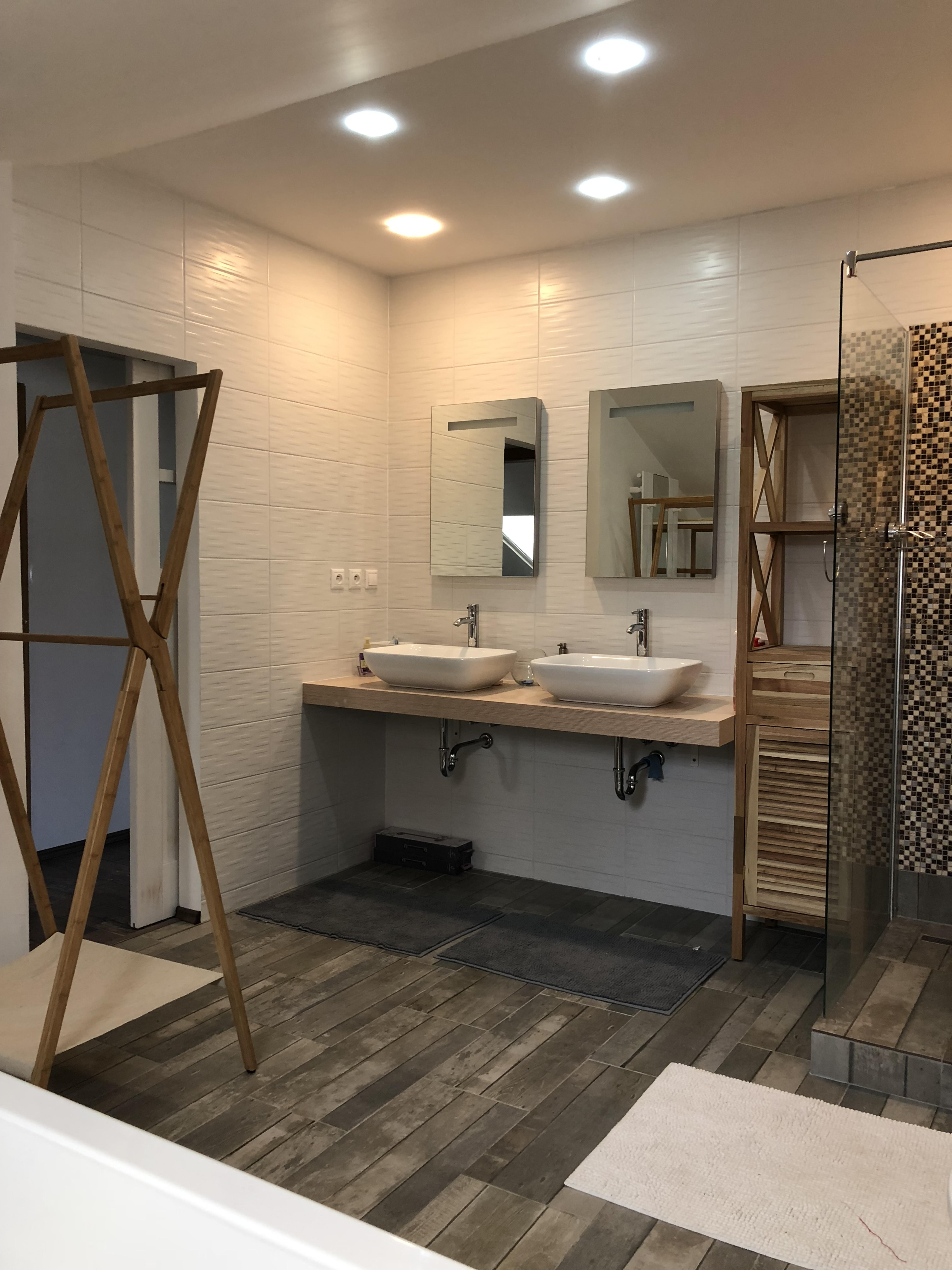 Predané: 3 izbový apartmán pri mori v Chorvátsku, Biogradská riviera Turanj, 100m2 + garaž, 70m od mora-2