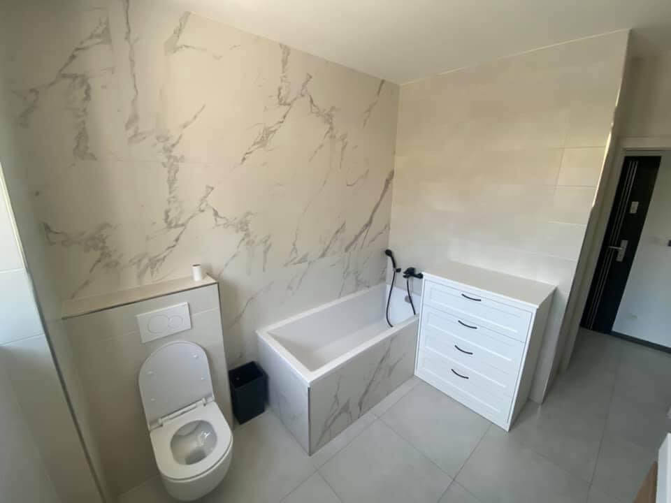 Prenajaté: Na prenájom úplne nový 2 izbový byt v Malackách, Kukučínová,60m2, predzáhradka 18m2, 2x parkovonie-16