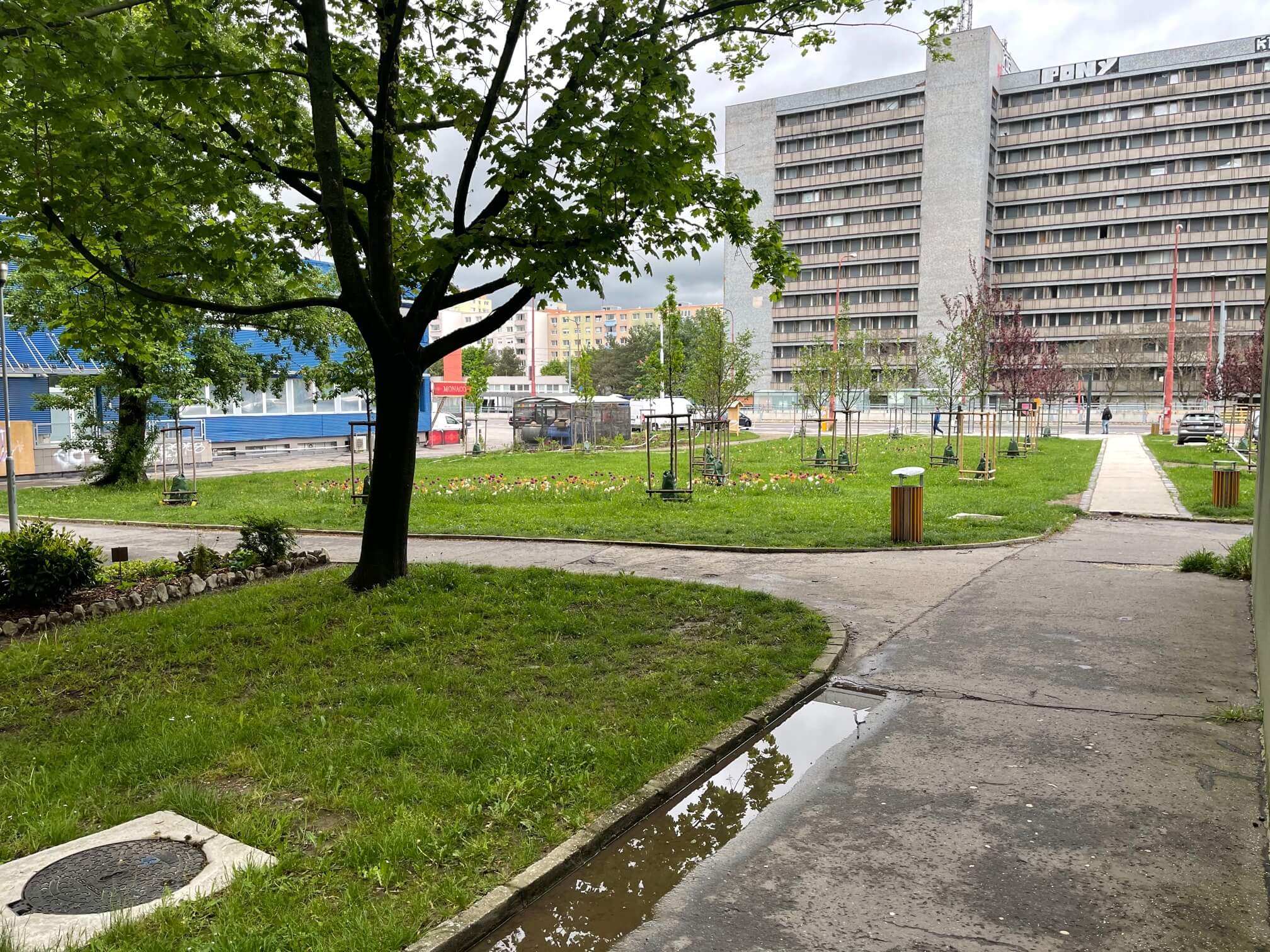 Predané: Exkluzívne na predaj zrekonštruovaný 2 izbový byt, 48m2, Fedáková 12, Dúbravka, pri OC Saratov-1