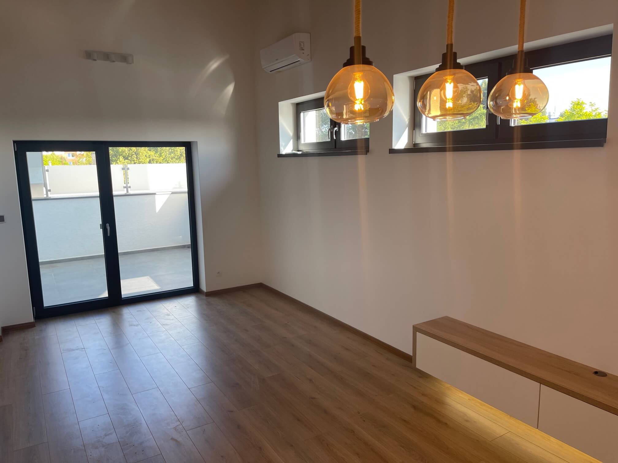 PREDANE: NA PREDAJ NOVOSTAVBA,2 IZBOVÝ BYT V MALACKÁCH, KUKUČÍNOVÁ ULICA, 56,64M2, TERASA 9,7M2,2X PARKOVANIE-5