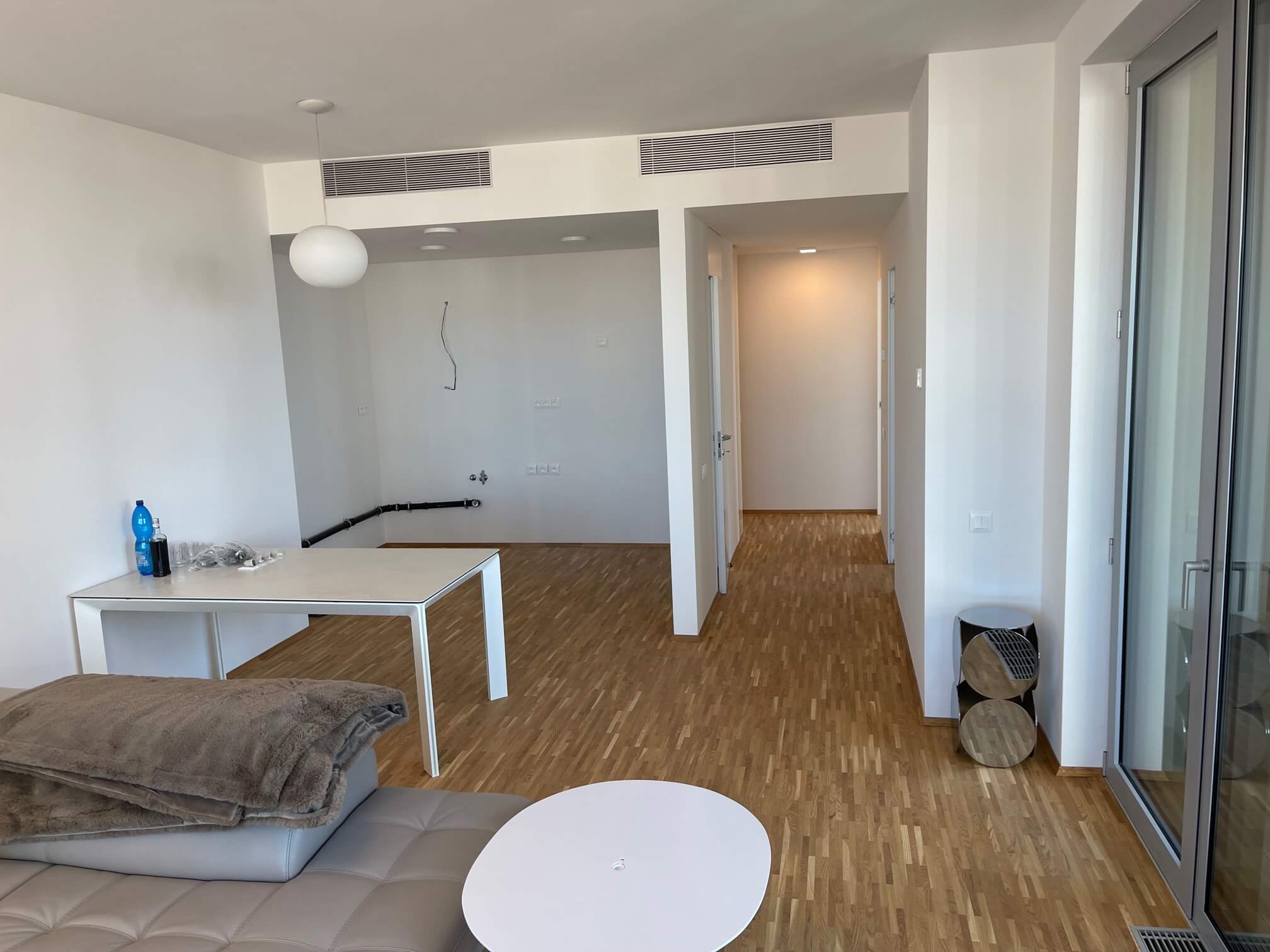 Prenajaté: 3 IZBOVÝ BYT V SKY PARKU, III VEŽA, 13 POSCHODIE, ÚŽITKOVÁ 90M2, LOGGIA 8M2, 2X PARKOVACIE MIESTO-24