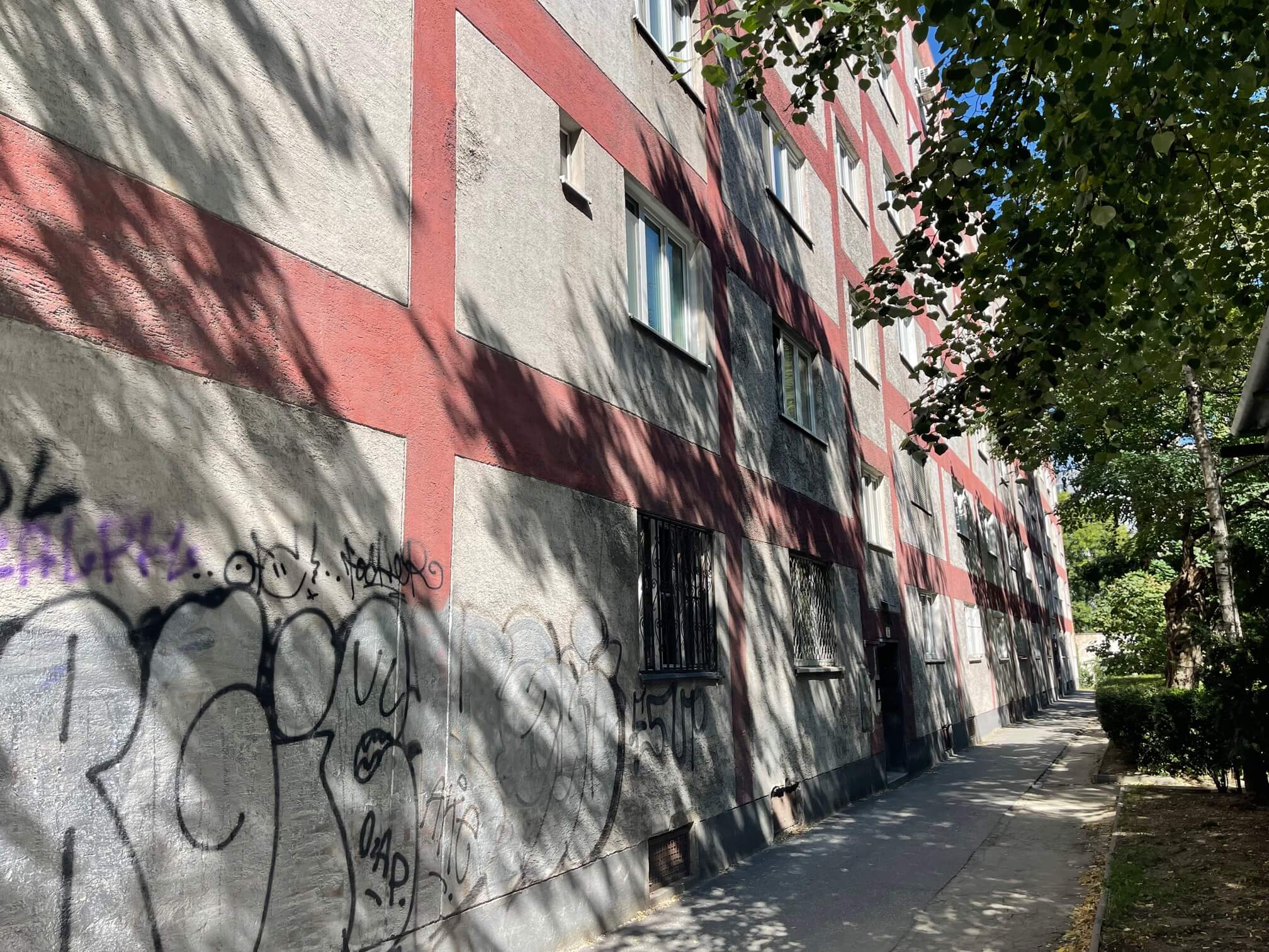 Prenajatý: Prenájom 1,5 izbový byt, Šancová 55, zrekonštruovaný, 44m2, pivnica 3m2 + 5m2-29