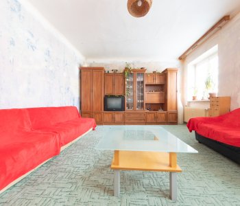 Predaný: Exkluzívne na predaj 4 izbový byt, pôvodny stav, 92m2, Zahradnícka 52 - Ružinov-1