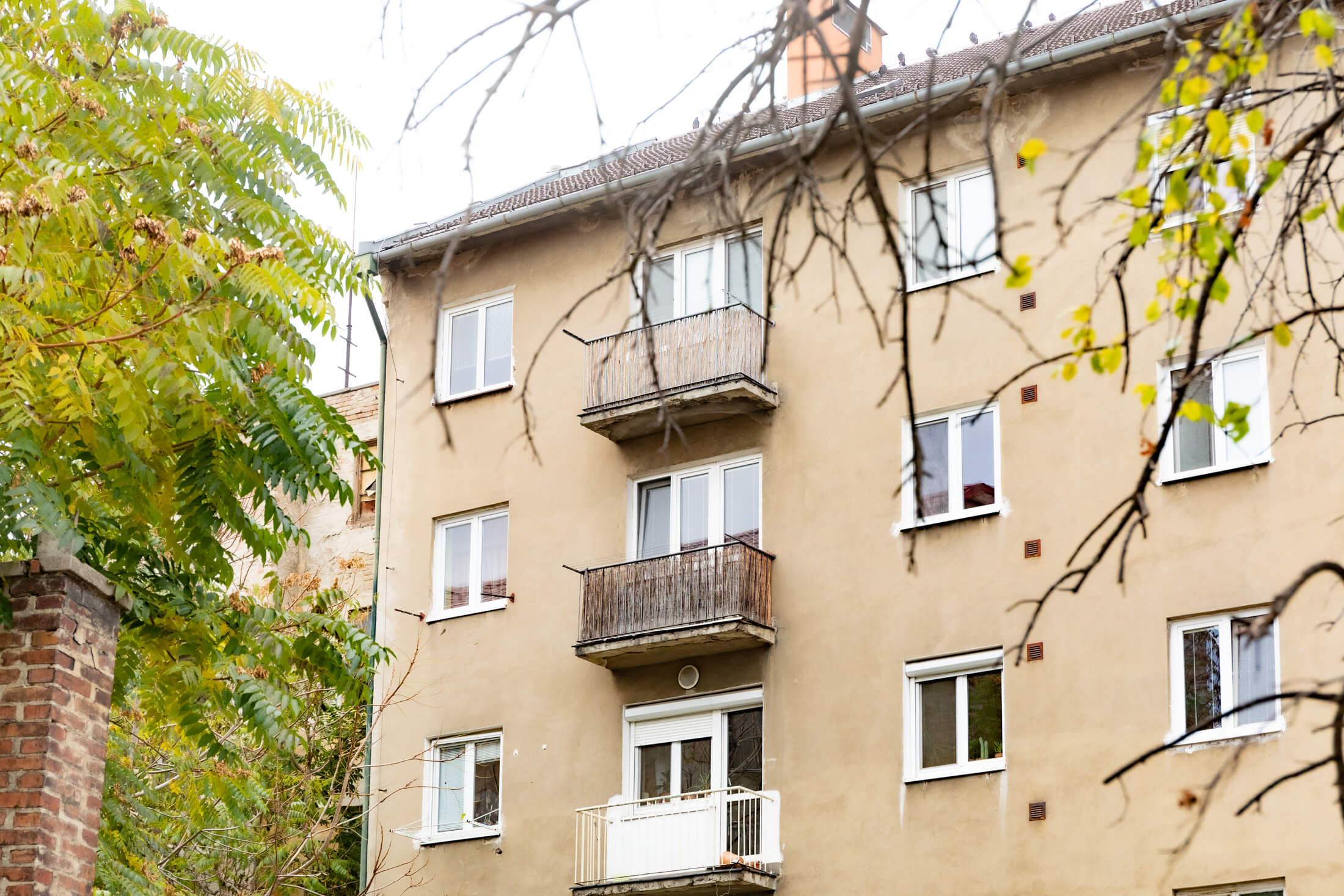 Predaný: Exkluzívne na predaj 4 izbový byt, pôvodny stav, 92m2, Zahradnícka 52 – Ružinov-5