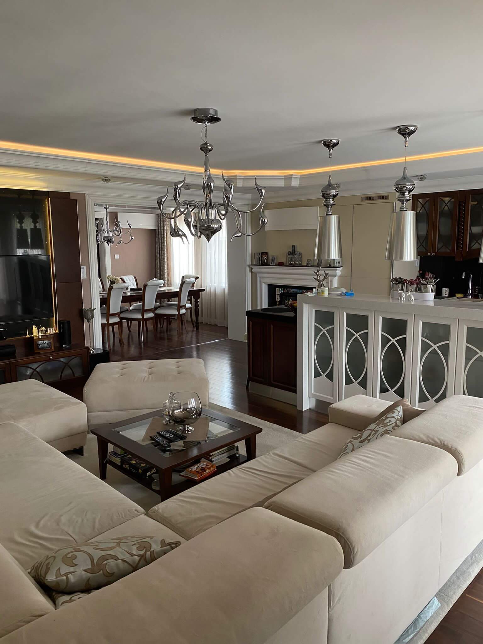 Predané: Rodinná Vila 6 izbová, úžitková 650m2, 3 podlažia, pozemok 1008m2, Lučenec – Opatová-1