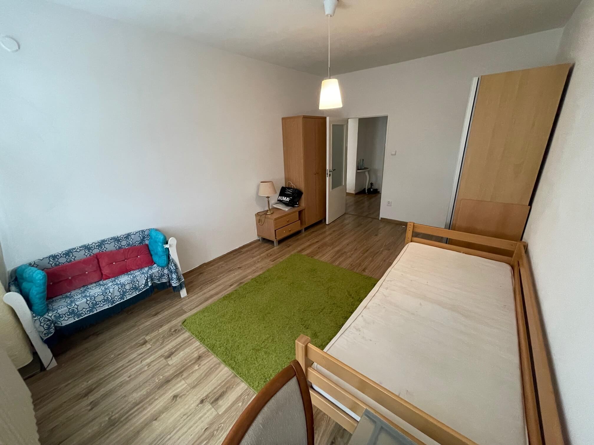 Prenajaté: Exkluzívne na prenájom 3 izbový byt, 83m2, 2x loggia 4,5m2, Karolovka, Janotová 8-11