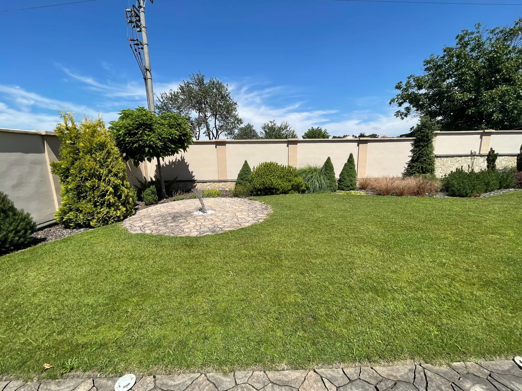 Predané: Rodinná Vila 6 izbová, úžitková 650m2, 3 podlažia, pozemok 1008m2, Lučenec – Opatová-6