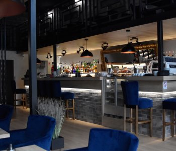 Predané: Predaj exkluzívneho baru 128,80m2, pre 70 + 40 ludí, kompletne zrekonštruovaný, Panorama City-2