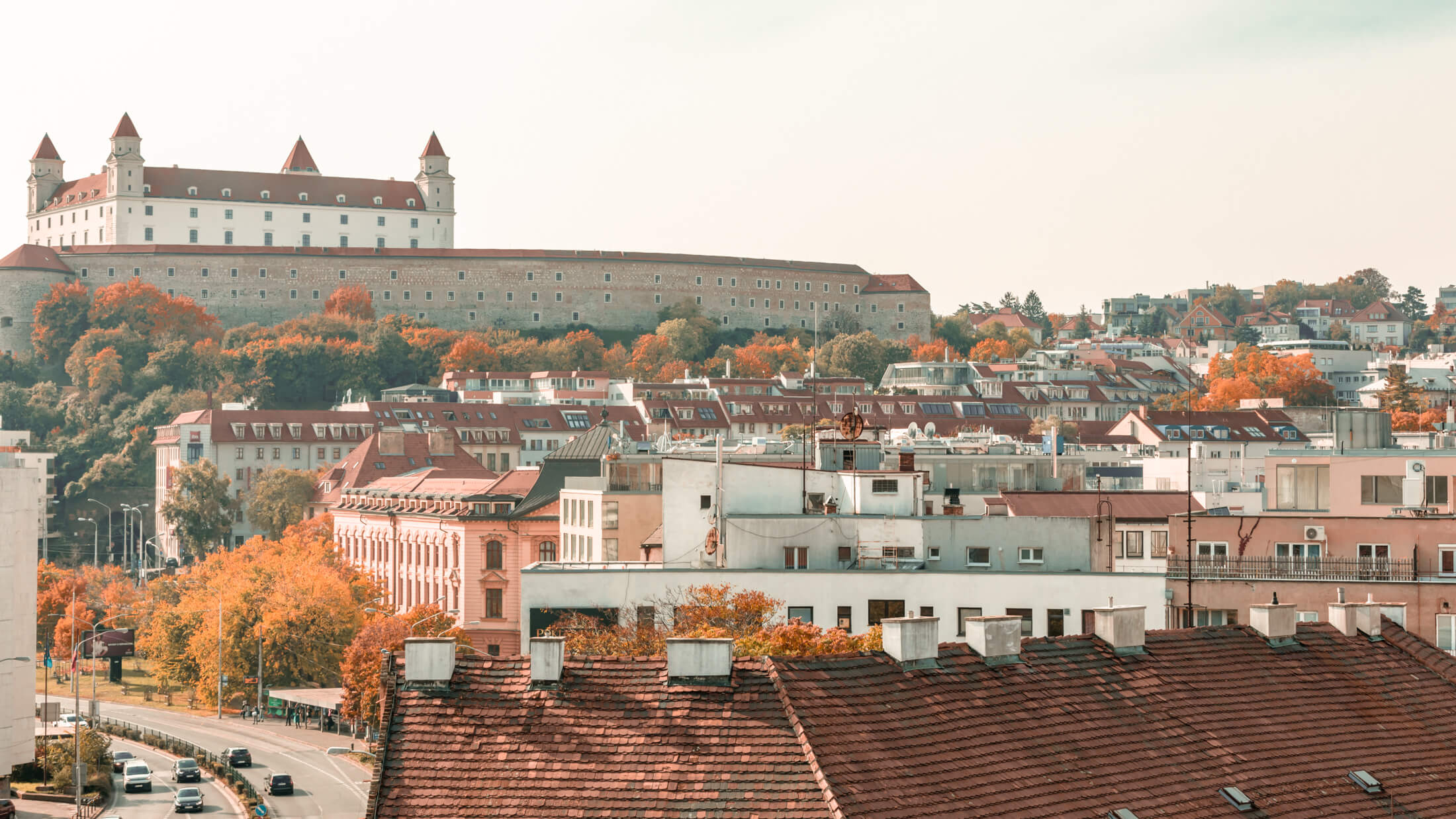 Predané: Exkluzívna novostavba na predaj, 3 izbový luxusný byt, Staré Mesto, Konventná, úžitková 146,18m2, najvyššie poschodie, výhľad na celú Bratislavu-64