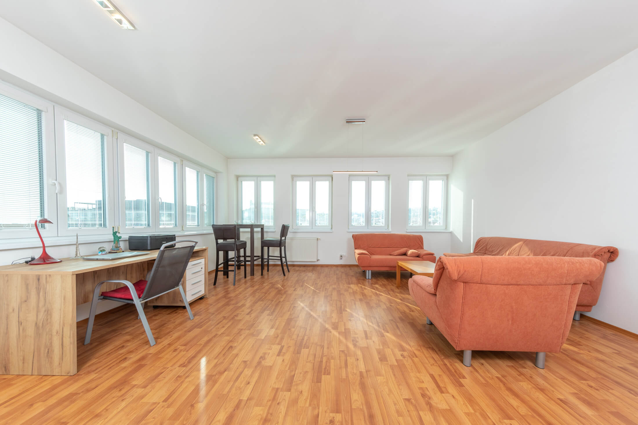 Predané: Exkluzívna novostavba na predaj, 3 izbový luxusný byt, Staré Mesto, Konventná, úžitková 146,18m2, najvyššie poschodie, výhľad na celú Bratislavu-44