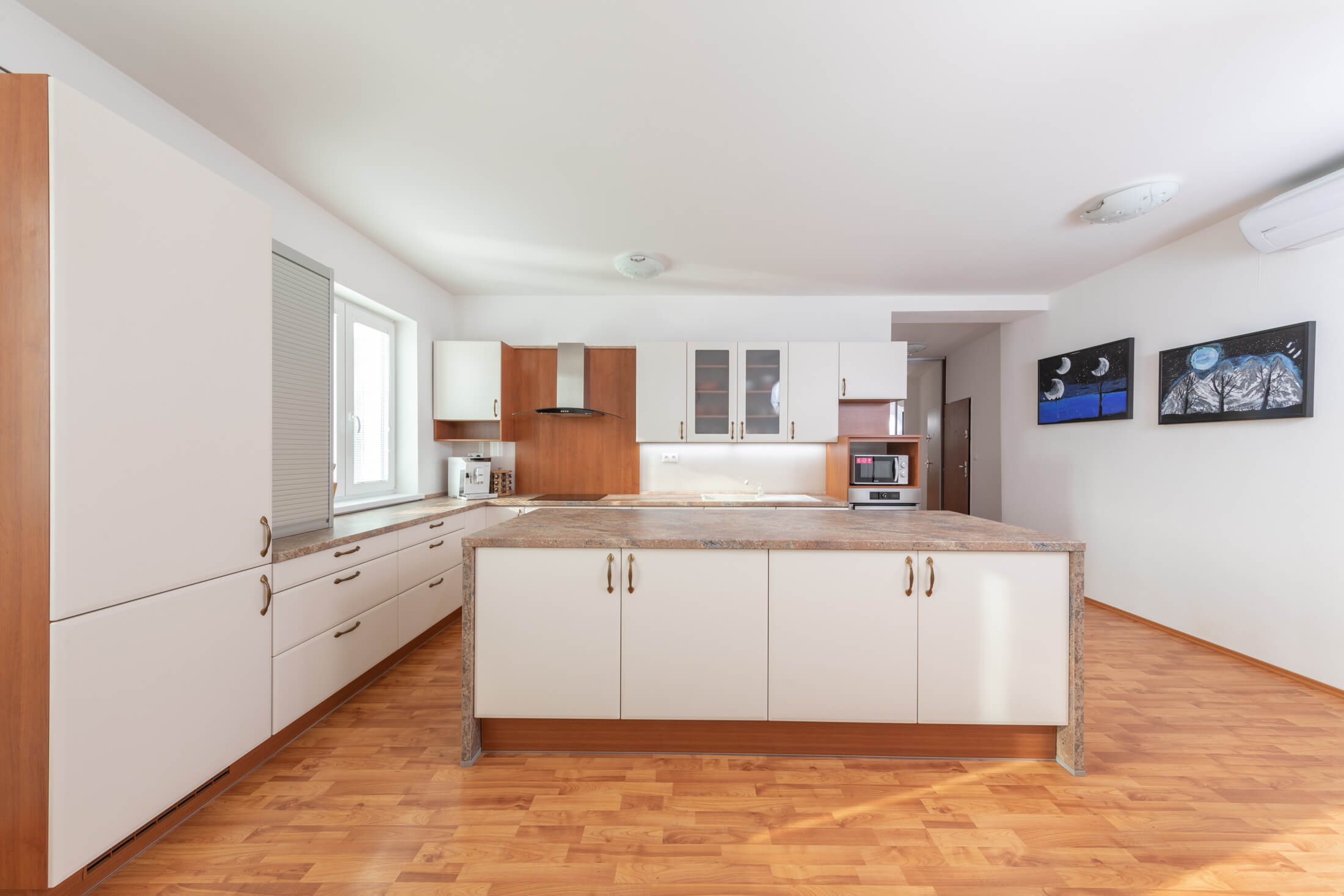 Predané: Exkluzívna novostavba na predaj, 3 izbový luxusný byt, Staré Mesto, Konventná, úžitková 146,18m2, najvyššie poschodie, výhľad na celú Bratislavu-5