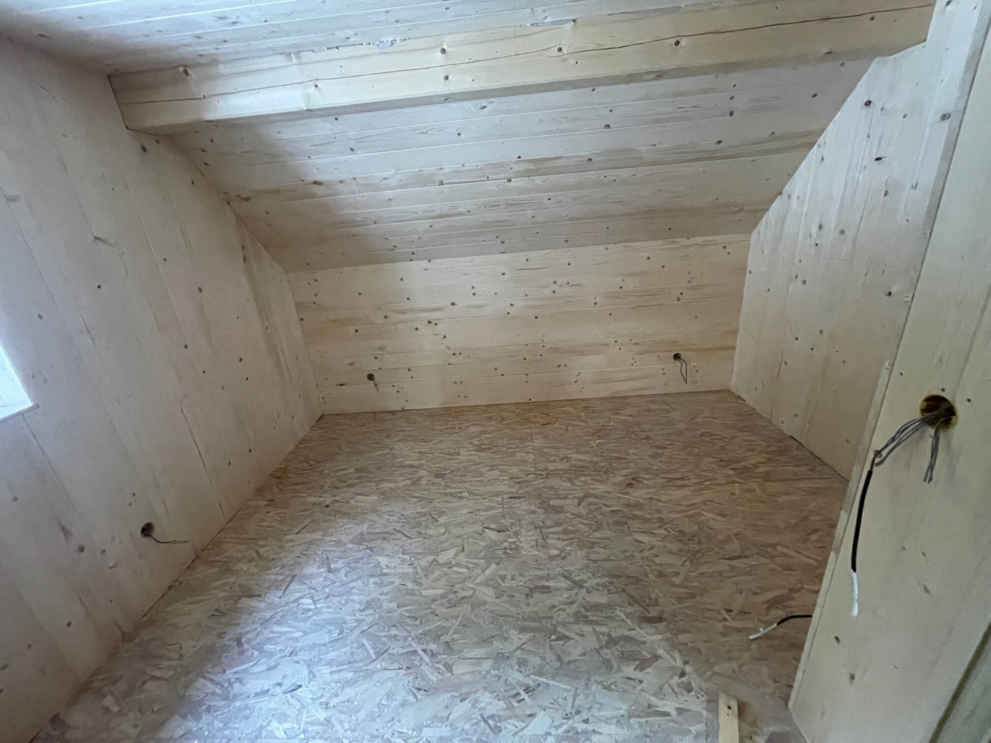 Predané: Chalupa, úžitková plocha 120m2, pozemok 225m2, 4 izby, Liptovské Revúce, pri Donovaloch-7
