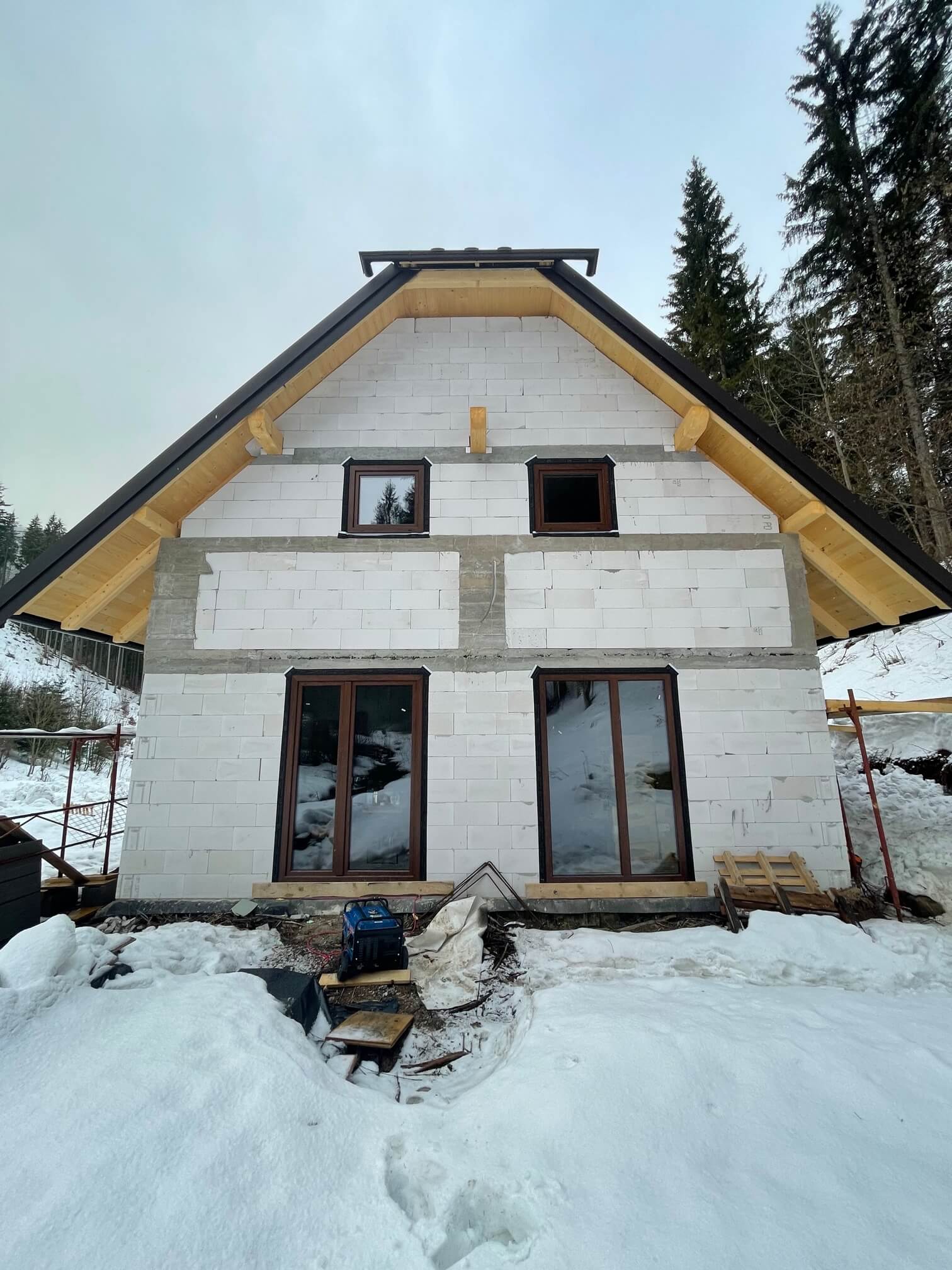 Predané: Chalupa, úžitková plocha 120m2, pozemok 225m2, 4 izby, Liptovské Revúce, pri Donovaloch-8