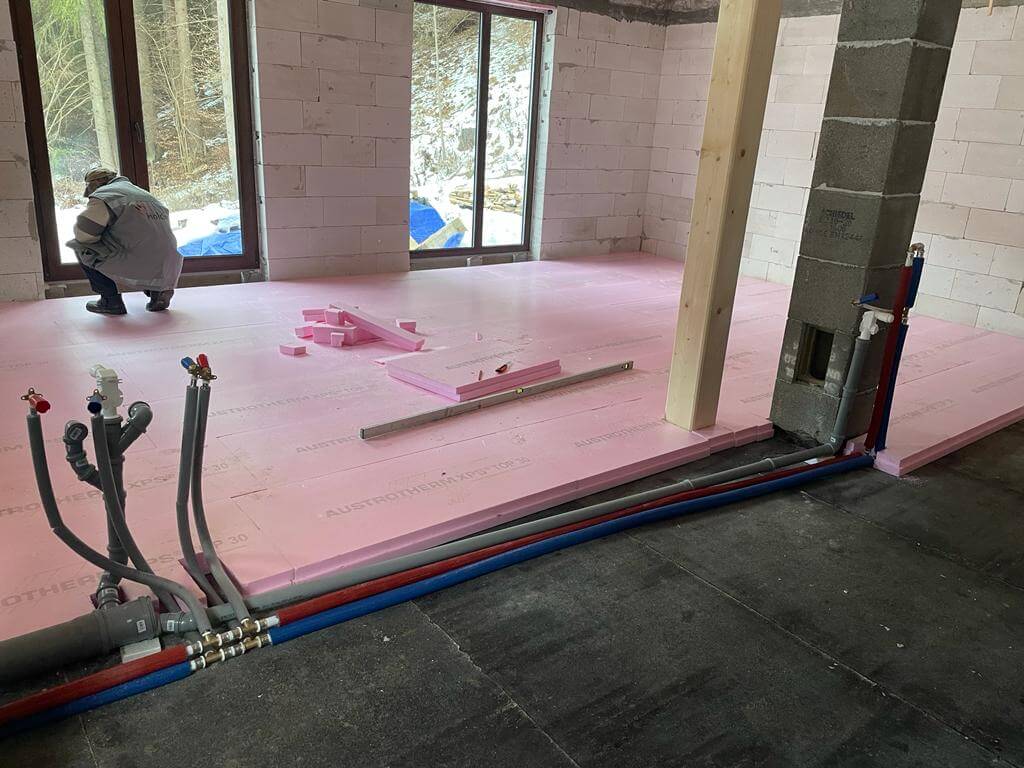 Predané: Chalupa, úžitková plocha 120m2, pozemok 225m2, 4 izby, Liptovské Revúce, pri Donovaloch-49