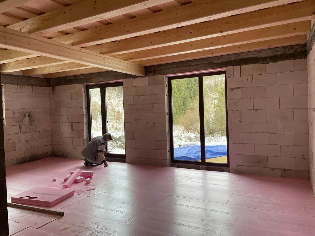 Predané: Chalupa, úžitková plocha 120m2, pozemok 225m2, 4 izby, Liptovské Revúce, pri Donovaloch-10
