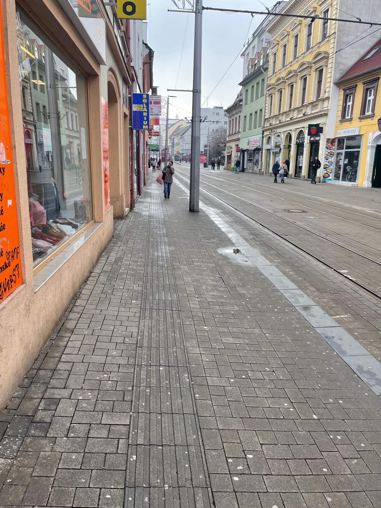 Prenajatý: Exkluzívne na prenájom priestor na fastfood – streetfood  v centre Bratislavy, obchodná 36, vedľa Picollo, Štartér, pri vietnamskom trhu-5