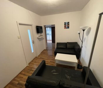 Predané: EXKLUZÍVNE NA PREDAJ 3 IZBOVÝ BYT, 78,16M2 + 4m2 balkón, Blagoevová 24, Petržalka, oproti Ekonomickej univerzite-3