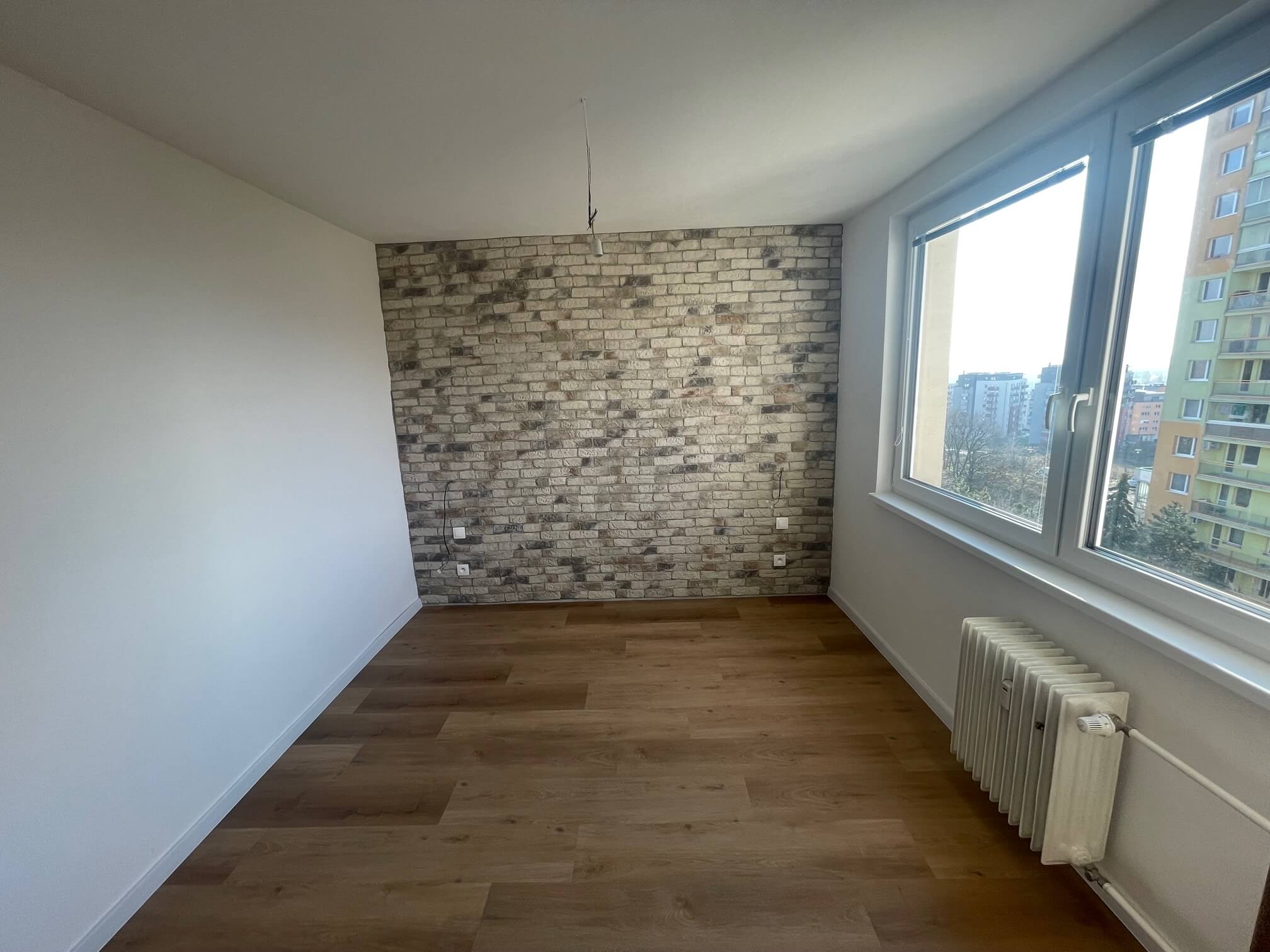 Predané: Na predaj 3 izbový slnečný byt, kompletná rekonštrukcia, Sadmelijská Rača, 66,40m2, loggia 6,43m2, 8 poschodie-34