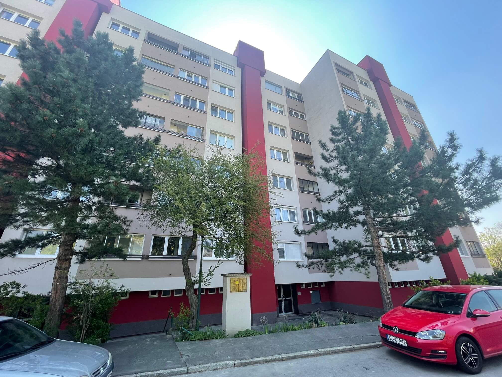 Prenajatý: Na prenájom 1 izbový byt, Karpatské Námestie 18, Rača, úžitková plocha 30m2,balkón 3m2-18