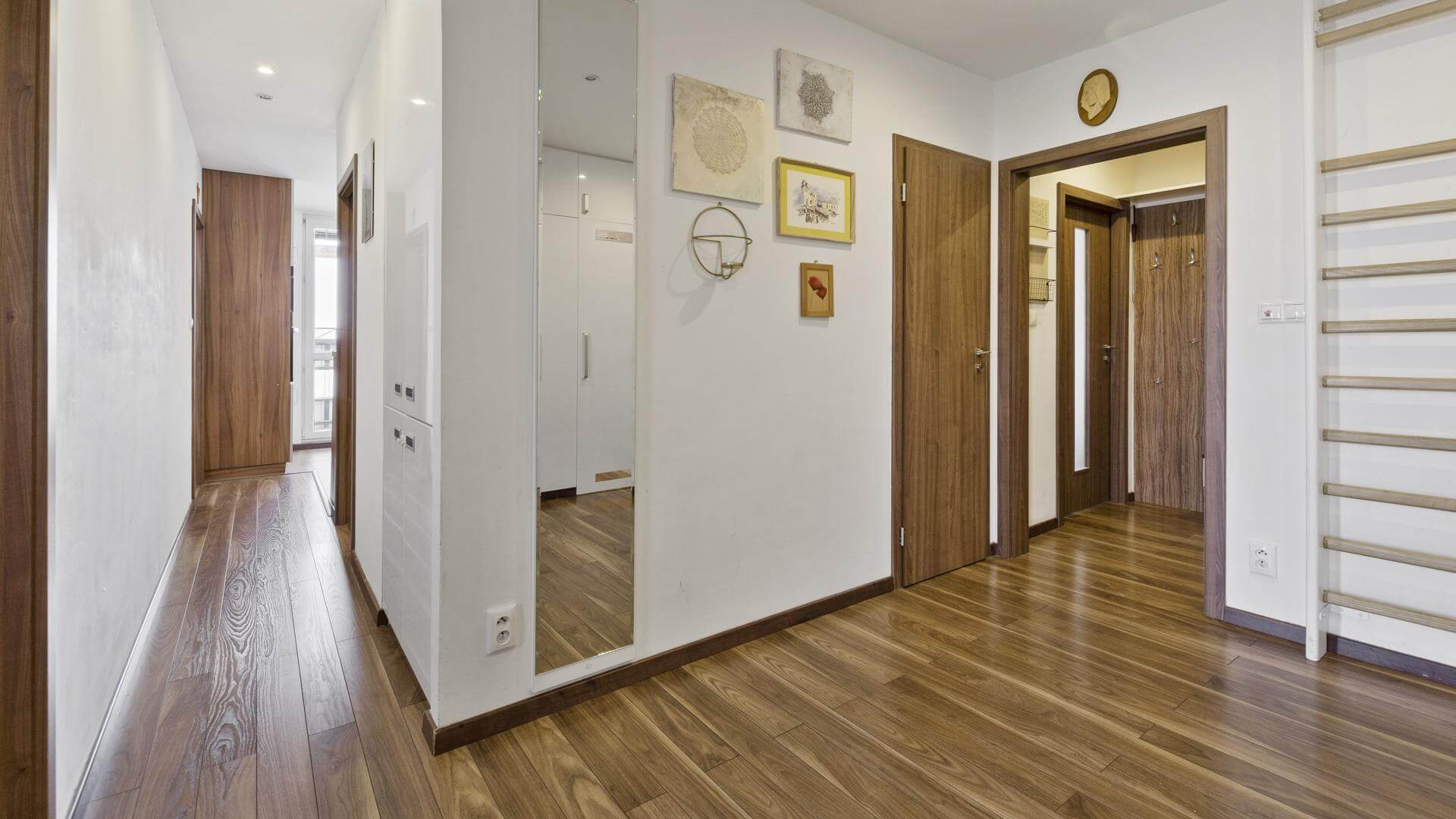 Predaný: Predaj 4 izbový byt, Nitra Klokočina, úžitková plocha 102m2, balkón 6,6m2-9
