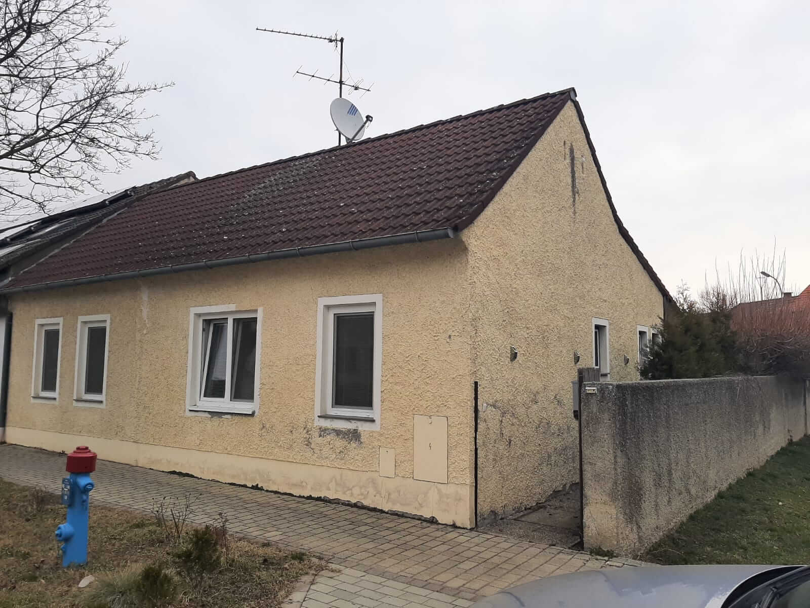 Predané: Predaj Rodinného domu v Zurndorfe, Rakúsko, len 22km od BA, 3 izbový, obytná 78m2, pozemok 385m2-3