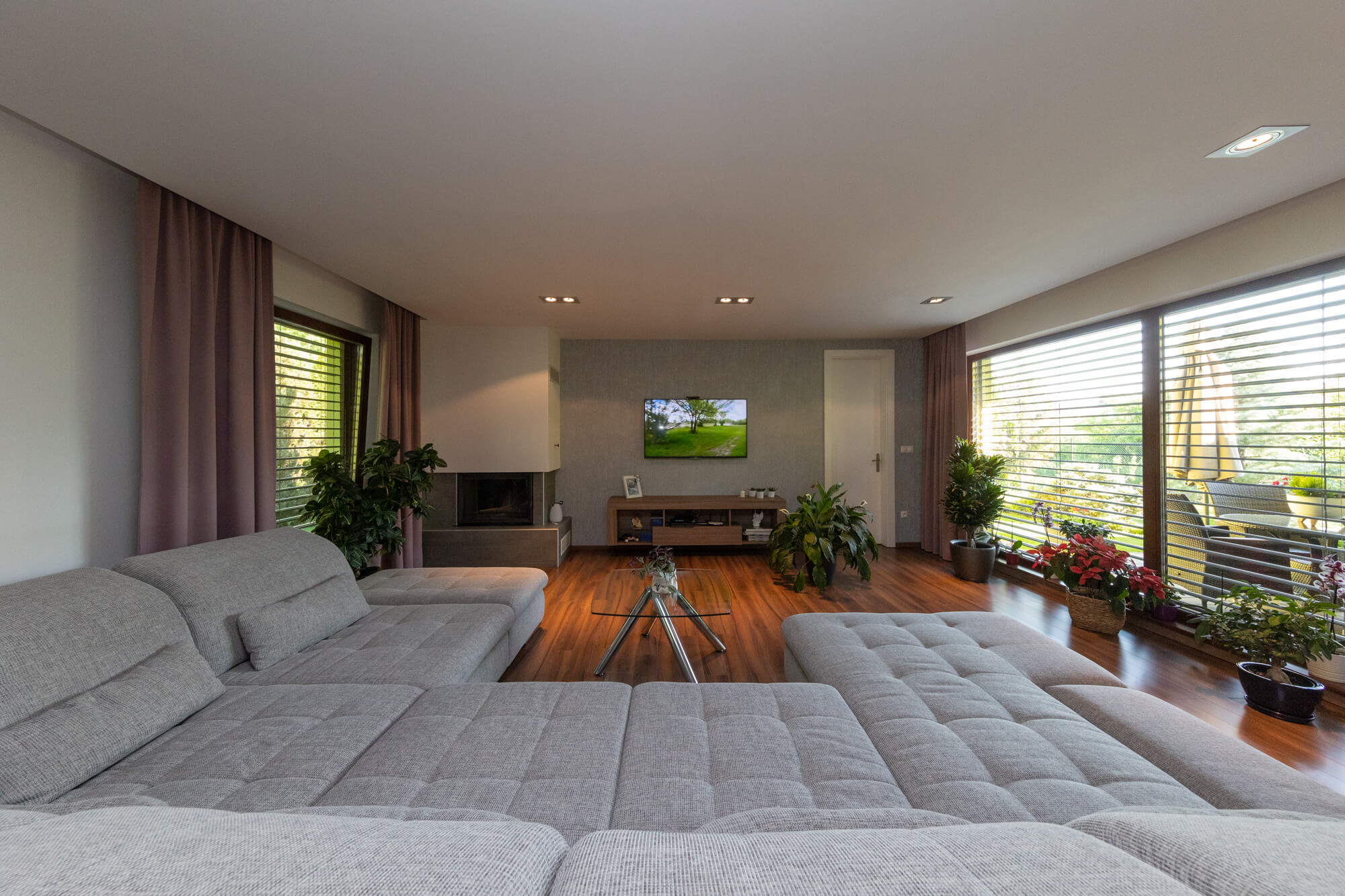 Rodinný dom v obci Častá, 4 izbový, úžitková plocha 213,05m2, pozemok 1687m2, garáž-37