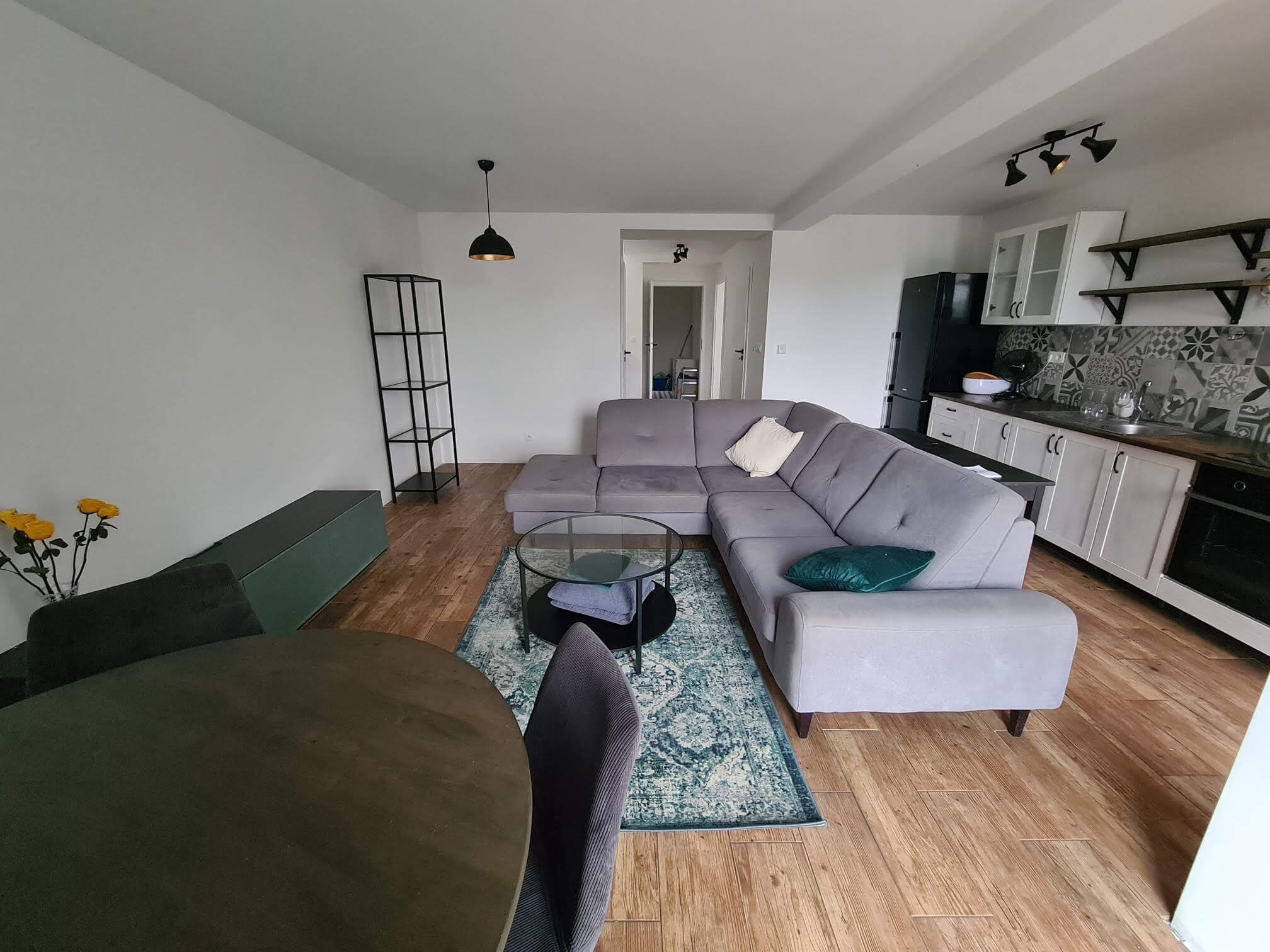 Predané: 4 izbový rodinný dom, Hrubá Borša, Okružná, priamo pri jazere, úžitková 99m2, vstup do jazera, 2x parkovanie-16