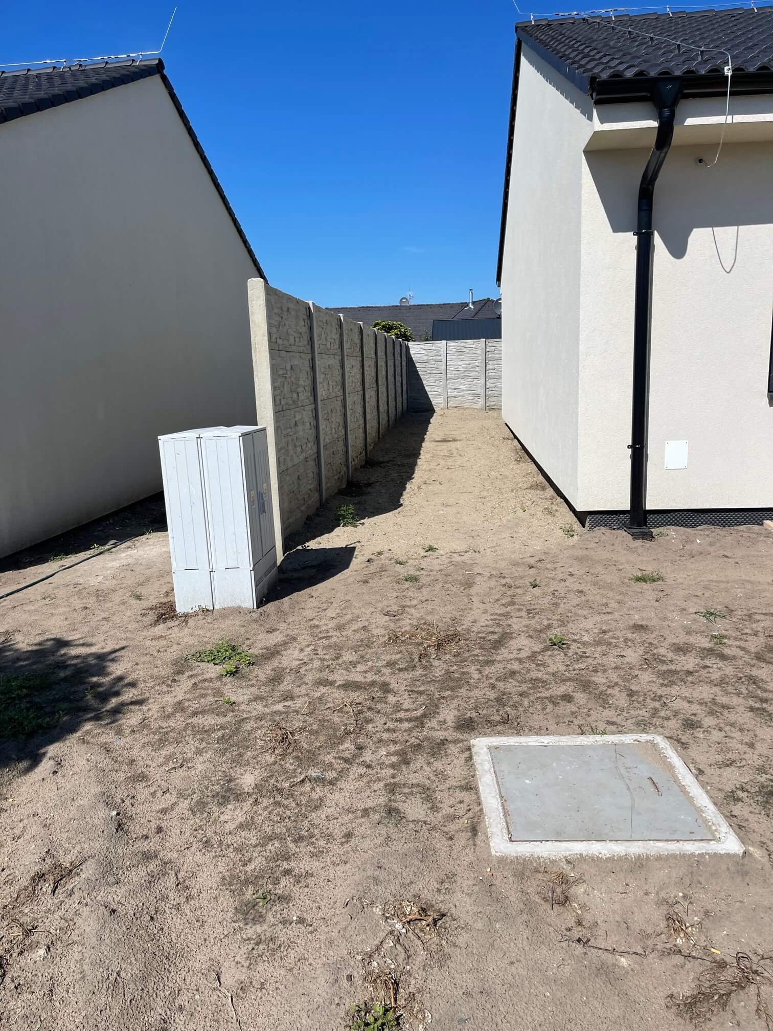 Predané: Na predaj novostavba posledné 4 trojizbové byty z trojdomov, úžitková 71,17m2, pozemok 177m2, v Kostolišti  s možnosťou dokončenia do štandardu-10